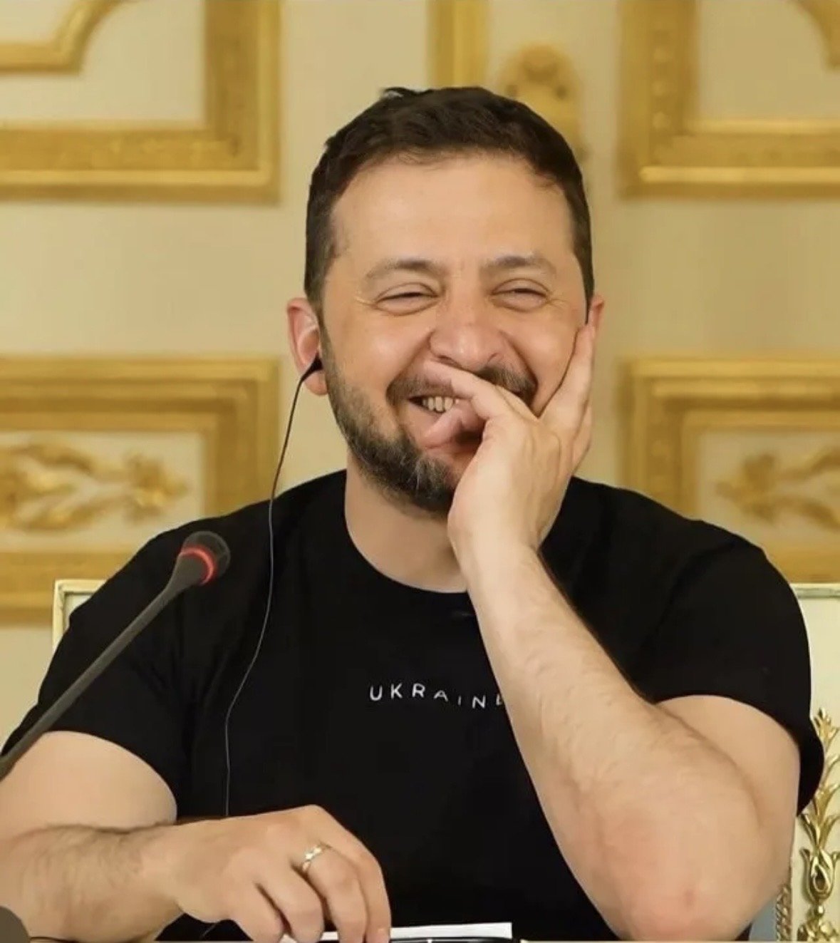 zelensky laugh.jpg