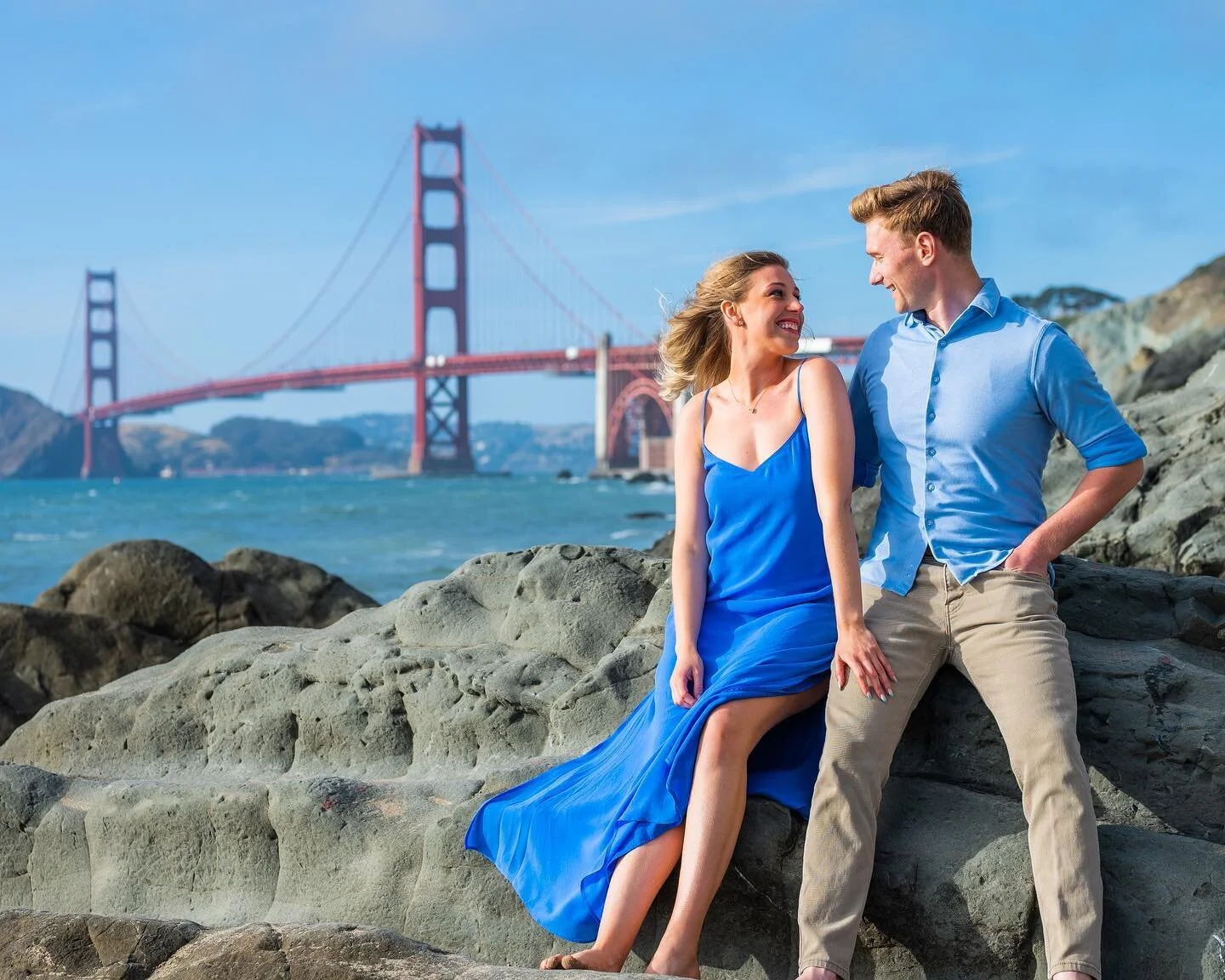 Their faces say it all! I love capturing couples showing their love for each other. San Francisco is a city made for love and photoshoots. So much charm and beauty.
.
A picture is such a powerful way to share your love for someone with all your frien
