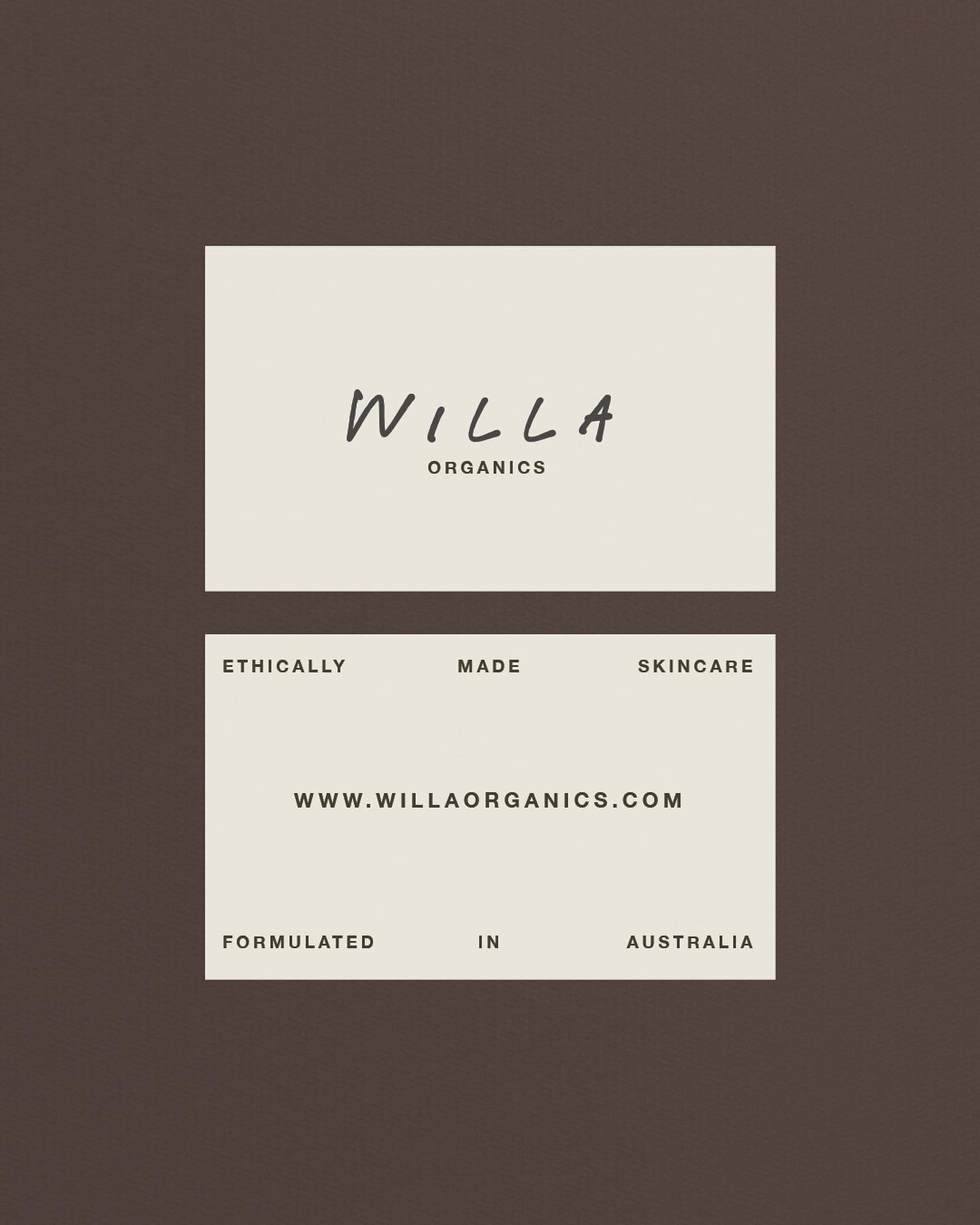 Collateral exploration for Willa 
.
.
.
.
#modernbranding #losangelesdesigner #lacreativeagency #minimalbranding #neutralaesthetic #skincarebranding