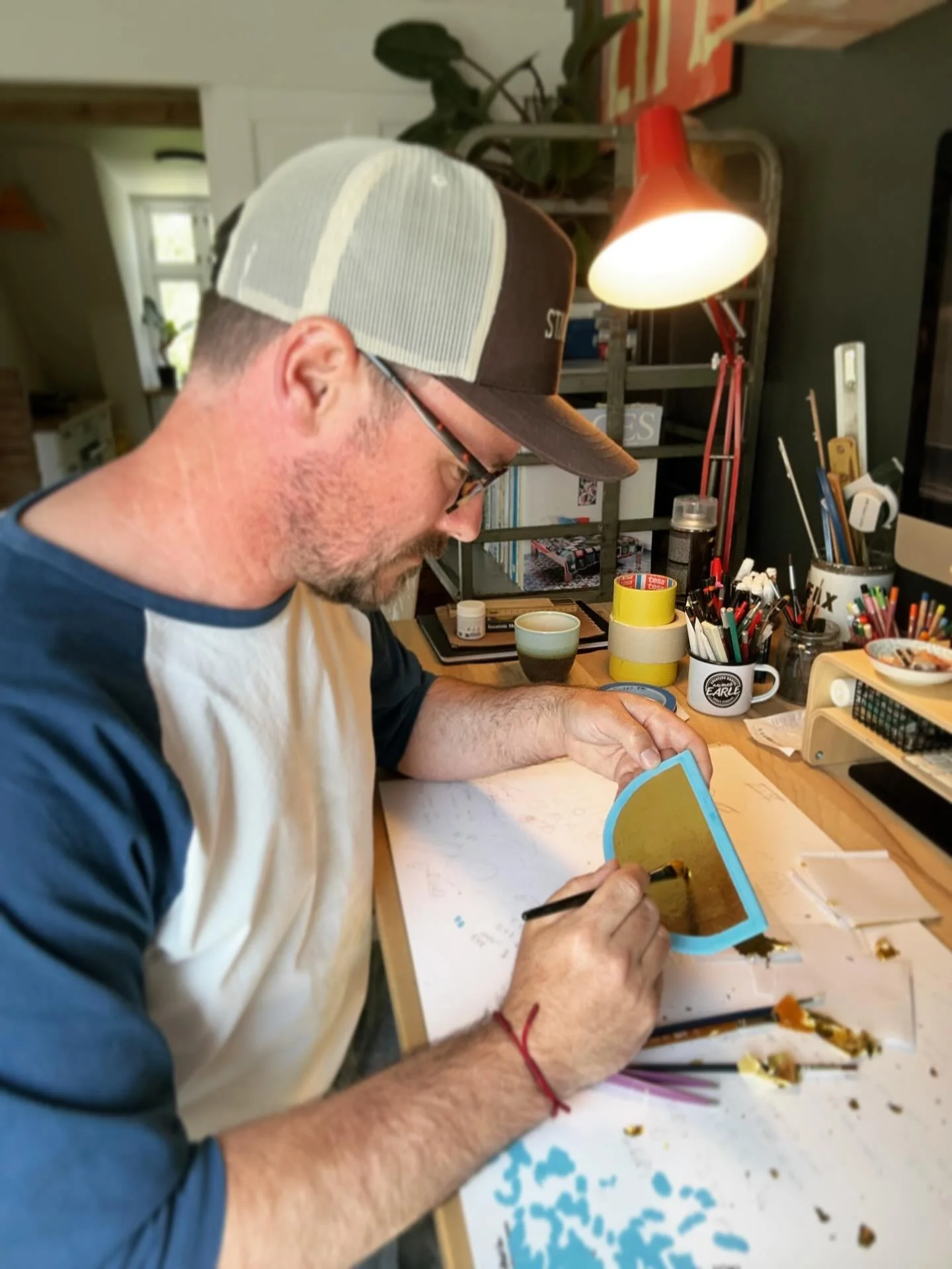 GOLDEN TOOTH in the making. 
First time using gold leaf💛 &hellip;and not the last. 
This stuff is awesome&hellip; just kinda gets everywhere! 
Can&rsquo;t wait to show you the final art piece. 
.
#gold #goldenleaf #art #wallinstallation #signpaintin