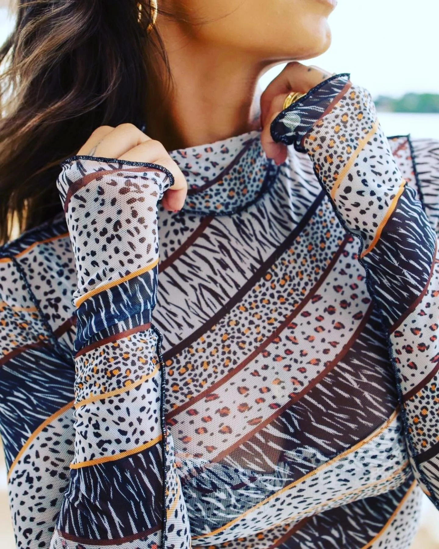 @ss.beachwear by @bbuzzidesign 🐆🐆🦓🐅

&Aacute;frica Print! 

#bbuzzidesigner #fashion #fashiontextiles #leopard #textiledesign #design #handmade #handpainted #blue #textiles #textileart #printmaking #prints #print #beachwear #biquini #verao #summe