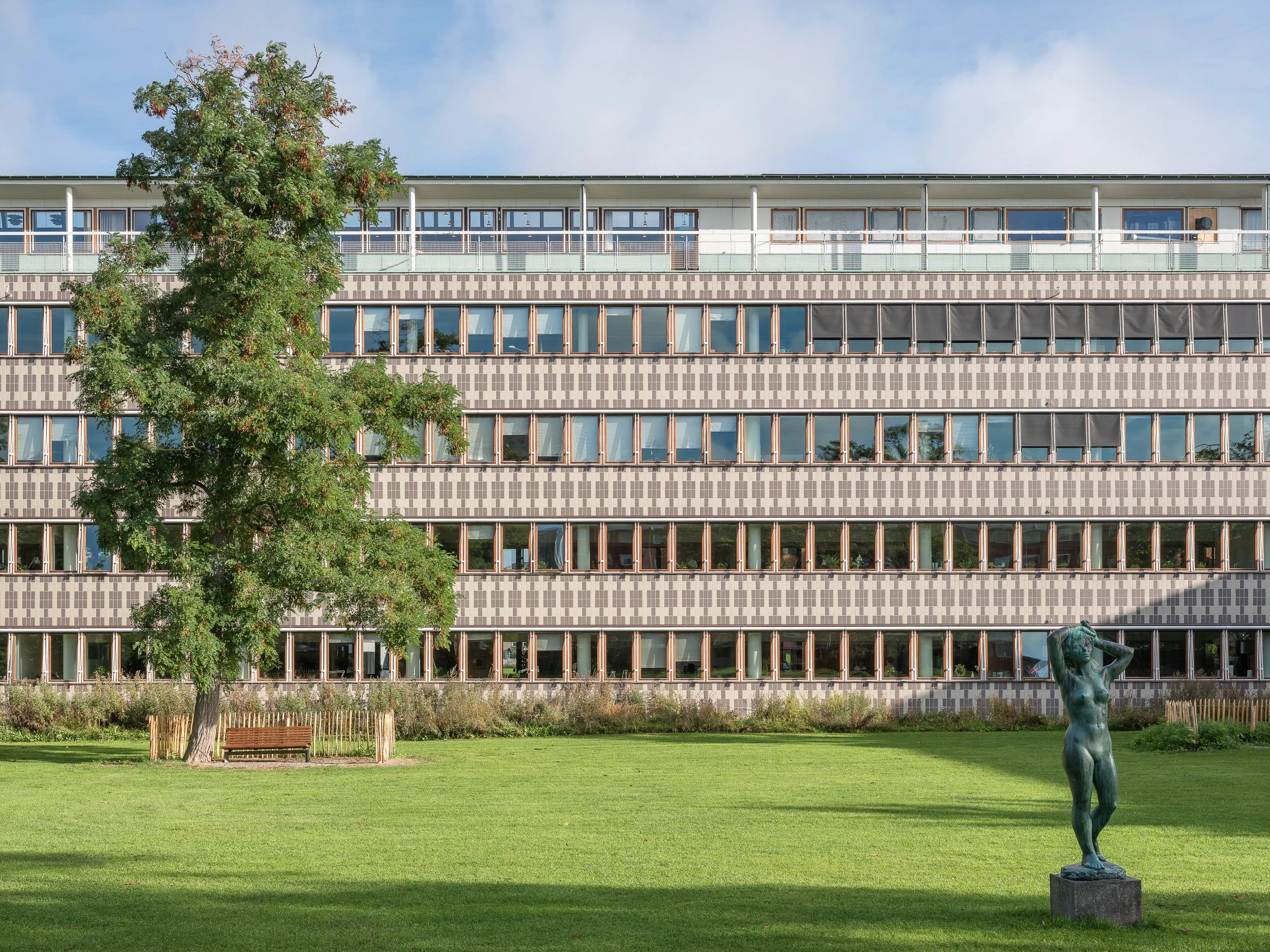 20260916_Letbanestationsforplads_ved_Gladsaxe_Rådhus_Thomas_Folke_Andersen_001.jpg