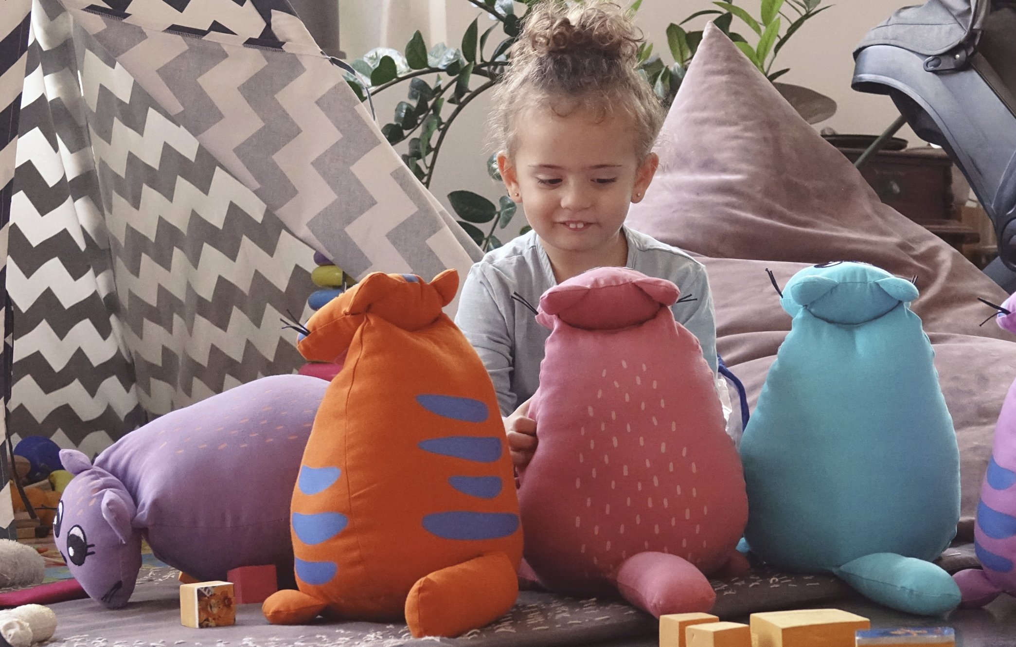 Davina Atallah DardaCats 02.jpg