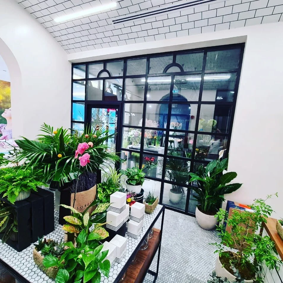 💐

#fitout #interiordesign #construction #design #architecture #interior #interiors #dubai #uae #fitoutinteriors #renovation  #furniture #designandbuild #interiordesigner #joinery #interiorfitout #contractor #shopfitting #fitoutdubai  #decor #commer