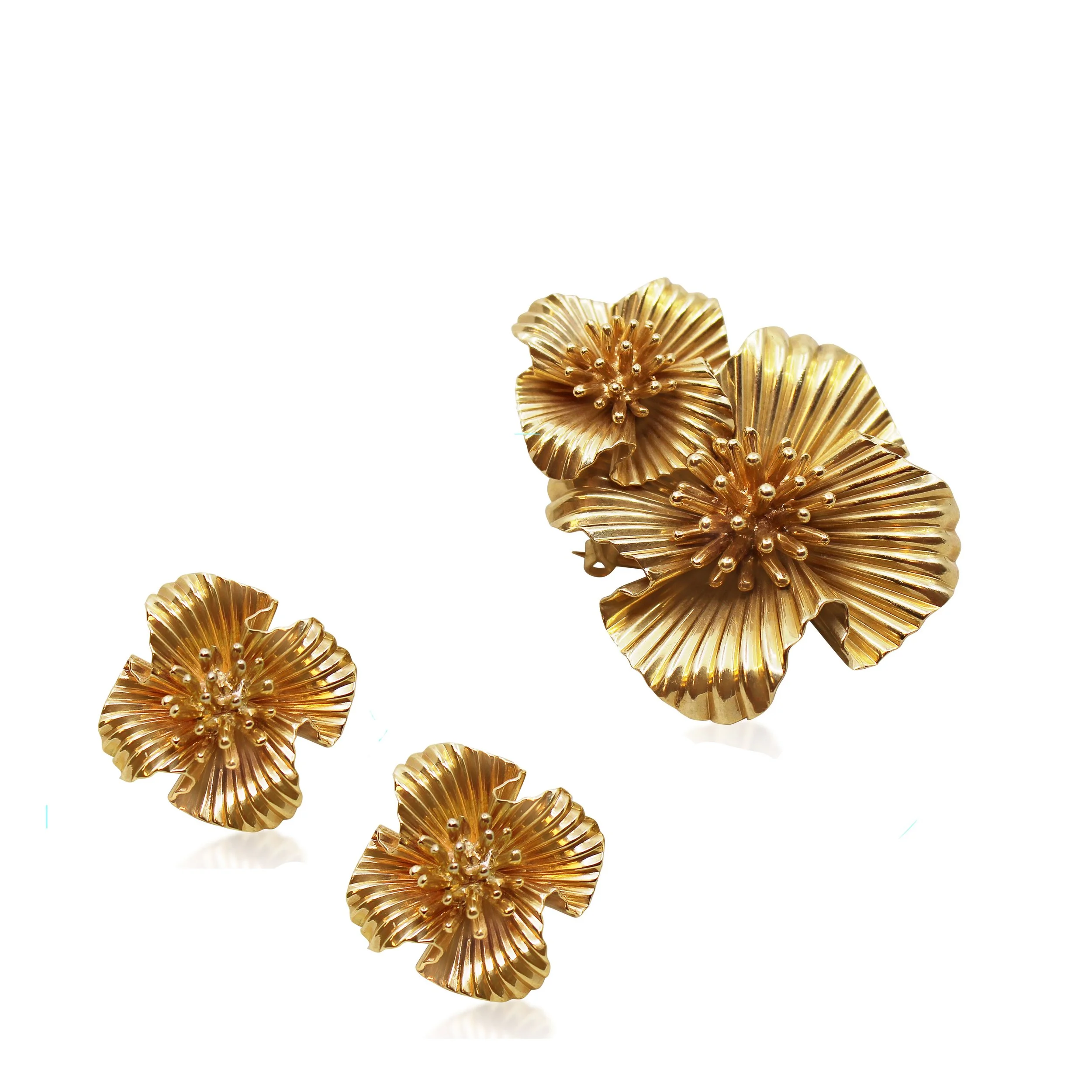 1950s 14ct Gold Flowerhead Clip Brooch by Raymond Yard with a Pair of Earrings En Suite