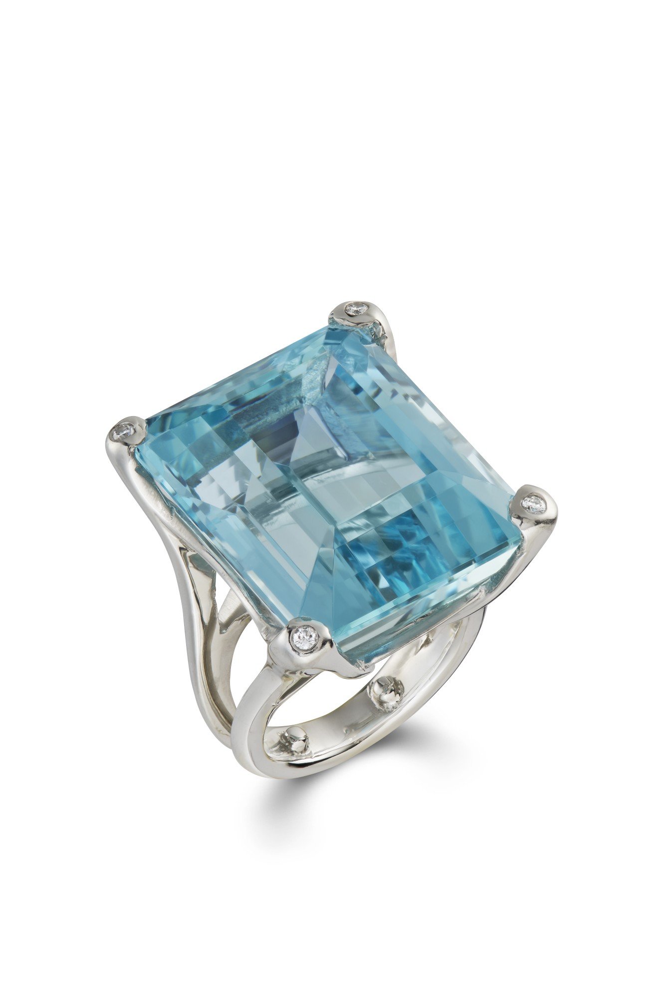 Aquamarine Single-Stone Ring