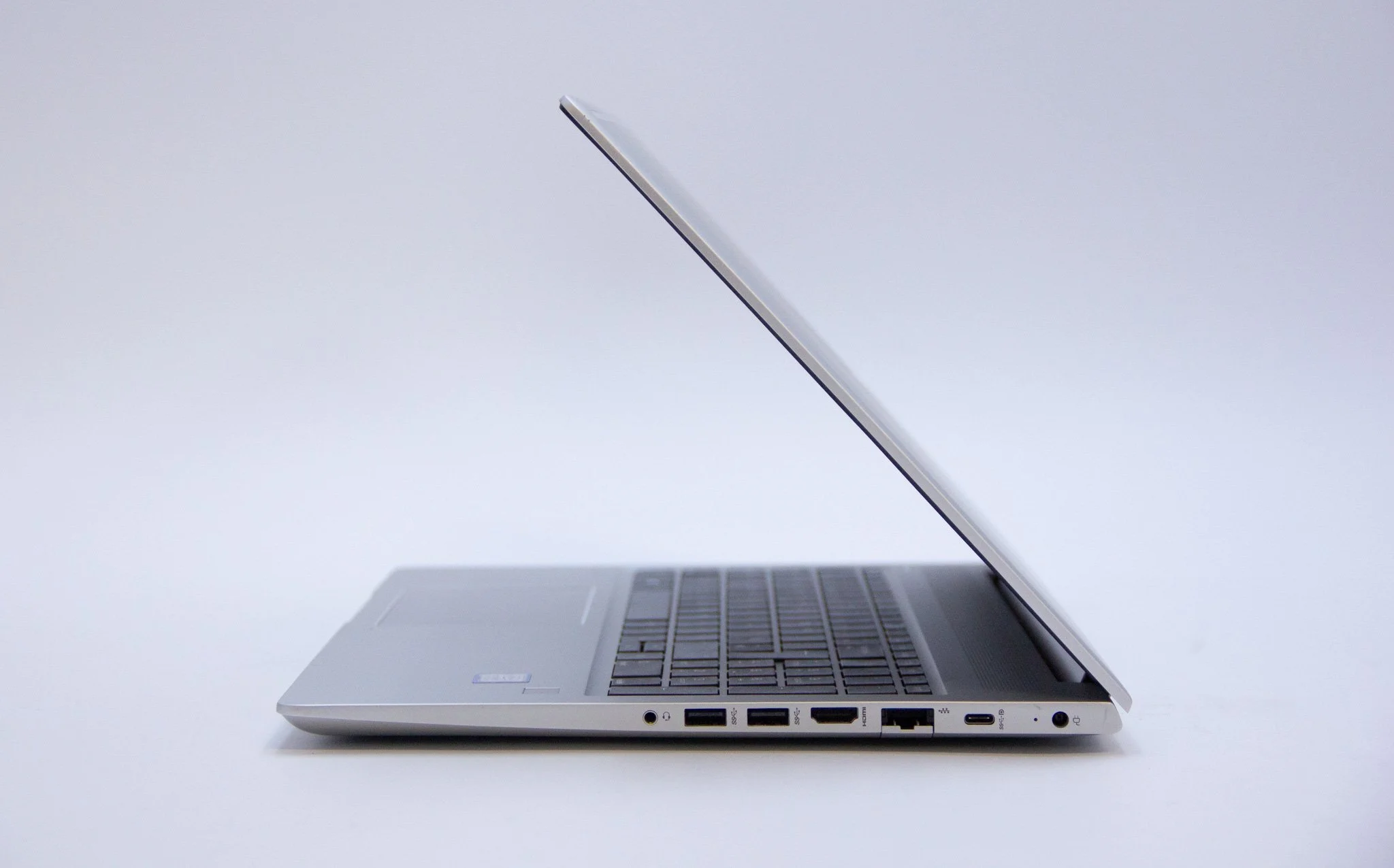 ⭐︎動作確認済　HP ProBook 450 G5シルバー HP ProBook 450 G5 - Intel Core i7-8660U - 16 GB RAM - 512 GB