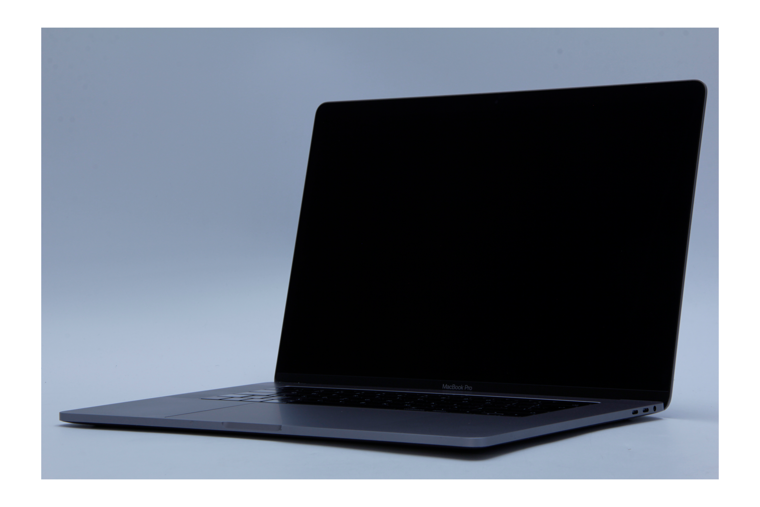 MacBook_Pro_15in_2019_i9_Side_Photo_2 (Cropped).png