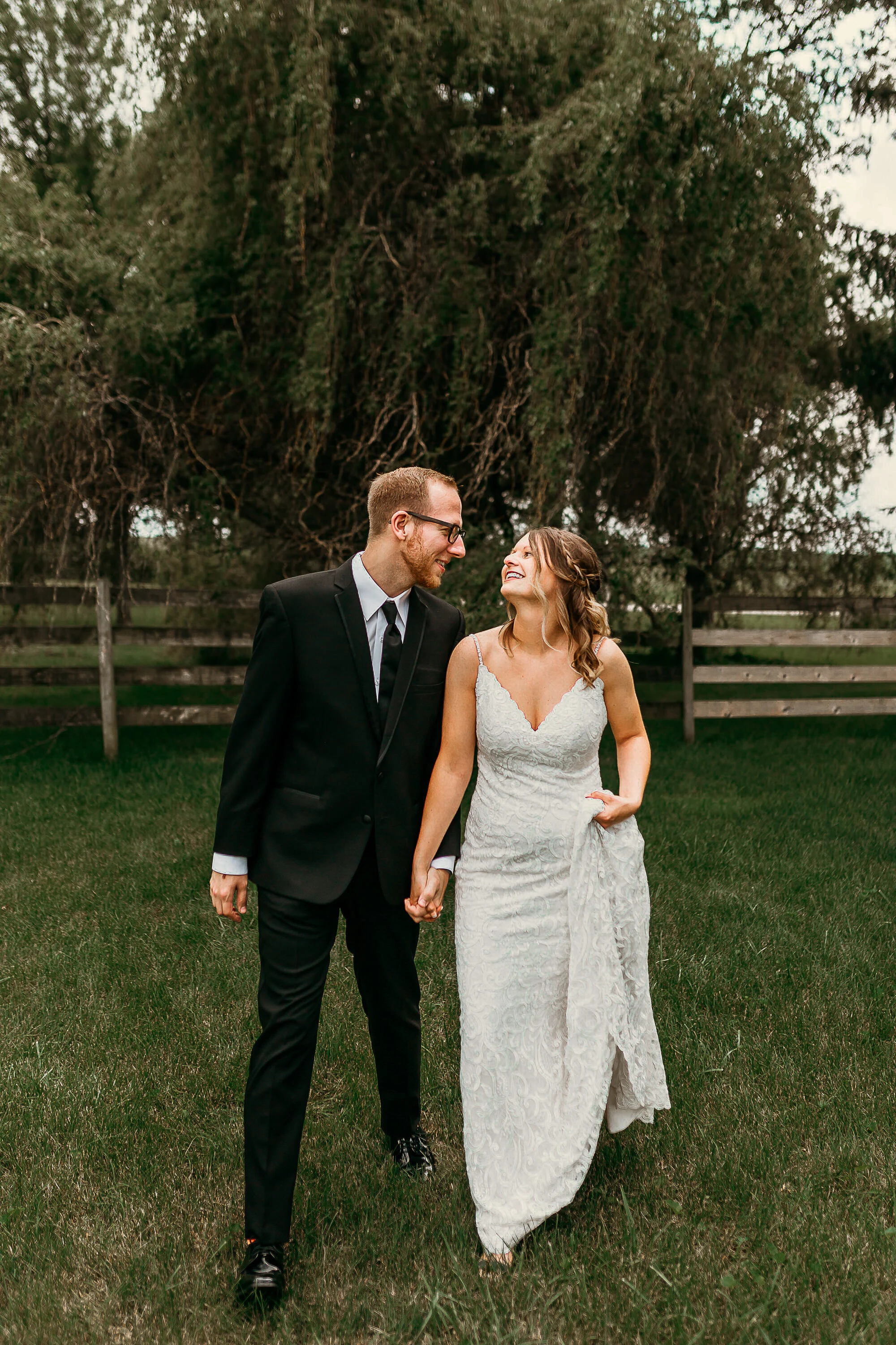 Services — POSING WILLOWS