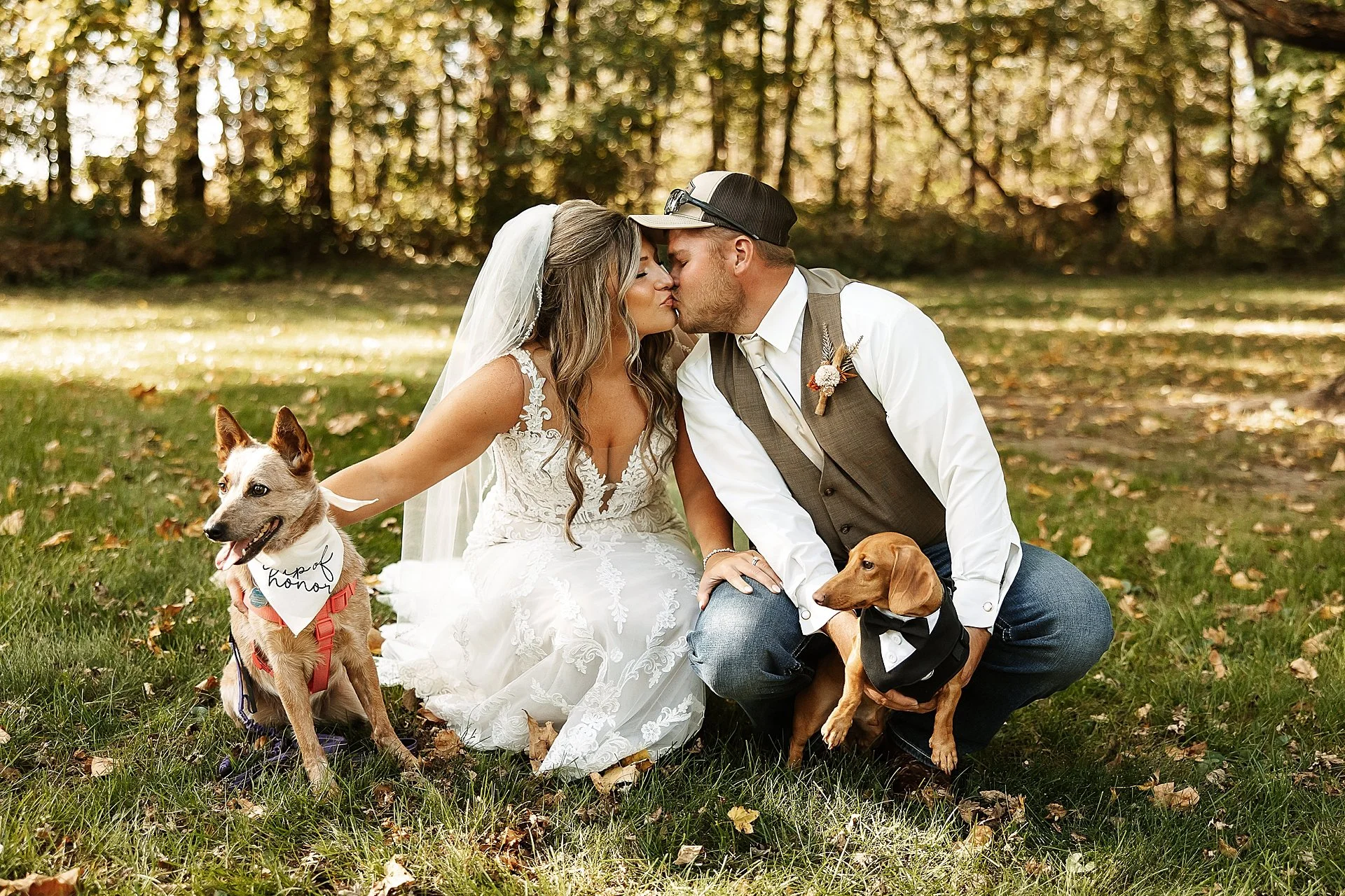 iowa-fall-wedding-bradford-guest-house_0014.jpg