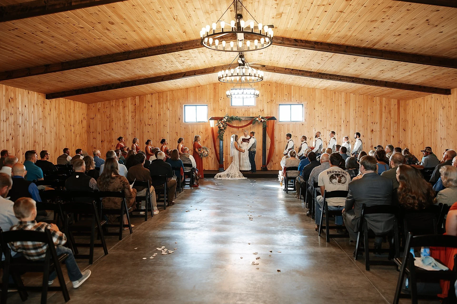iowa-fall-wedding-bradford-guest-house_0022.jpg