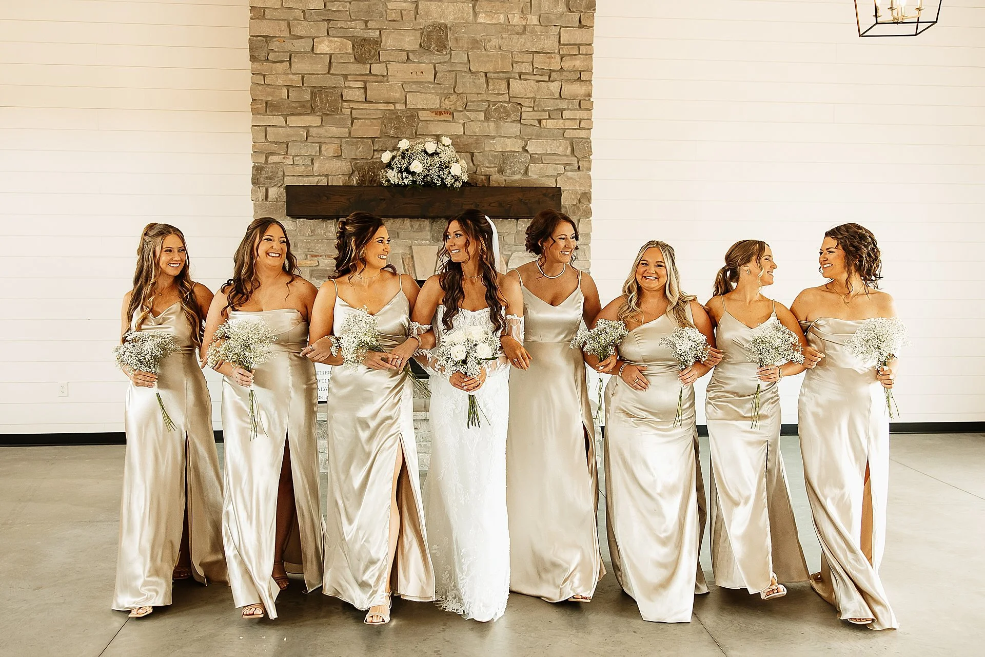 iowa-wedding-photographer-the-hidden-acre_0016.jpg