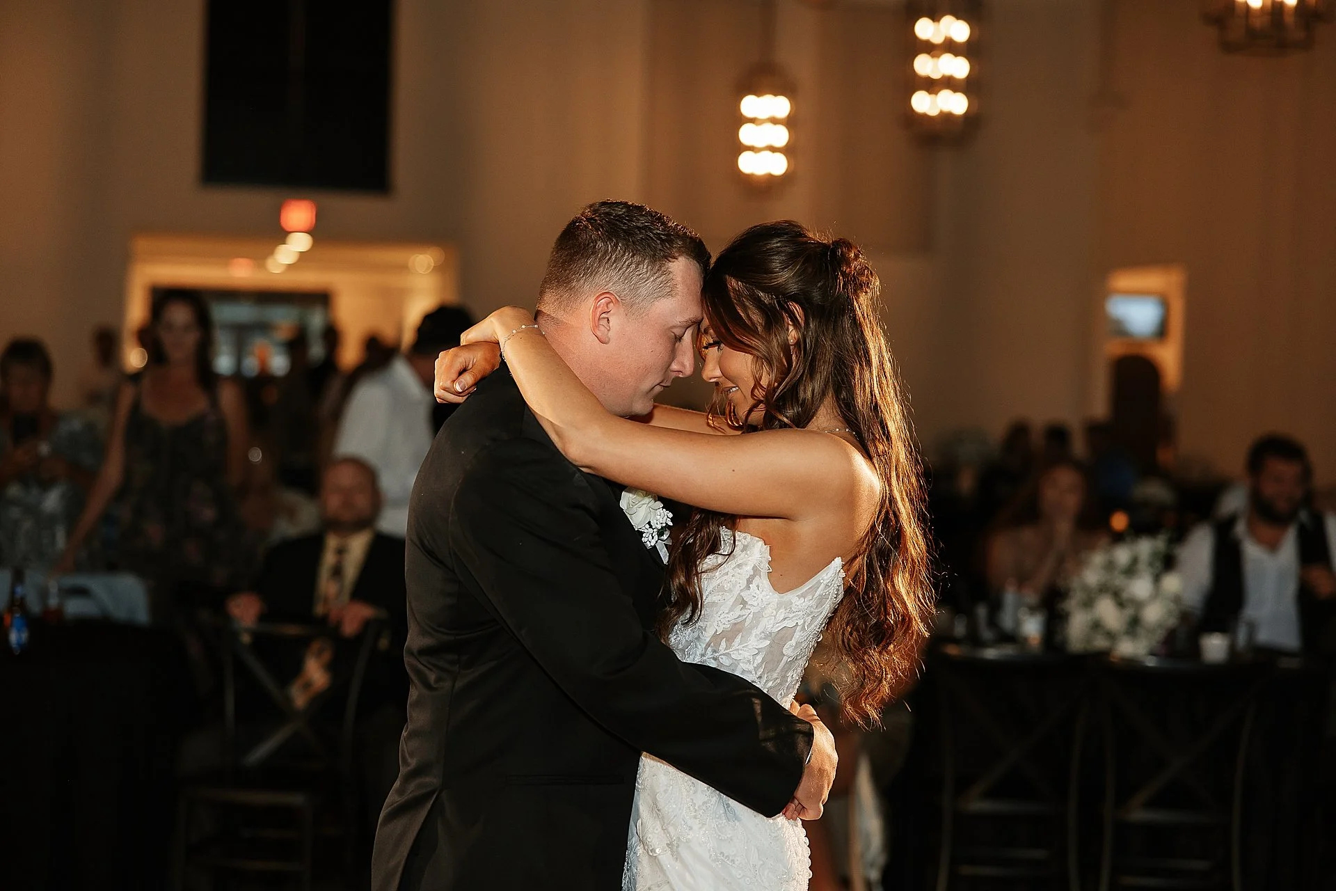 iowa-wedding-photographer-the-hidden-acre_0033.jpg