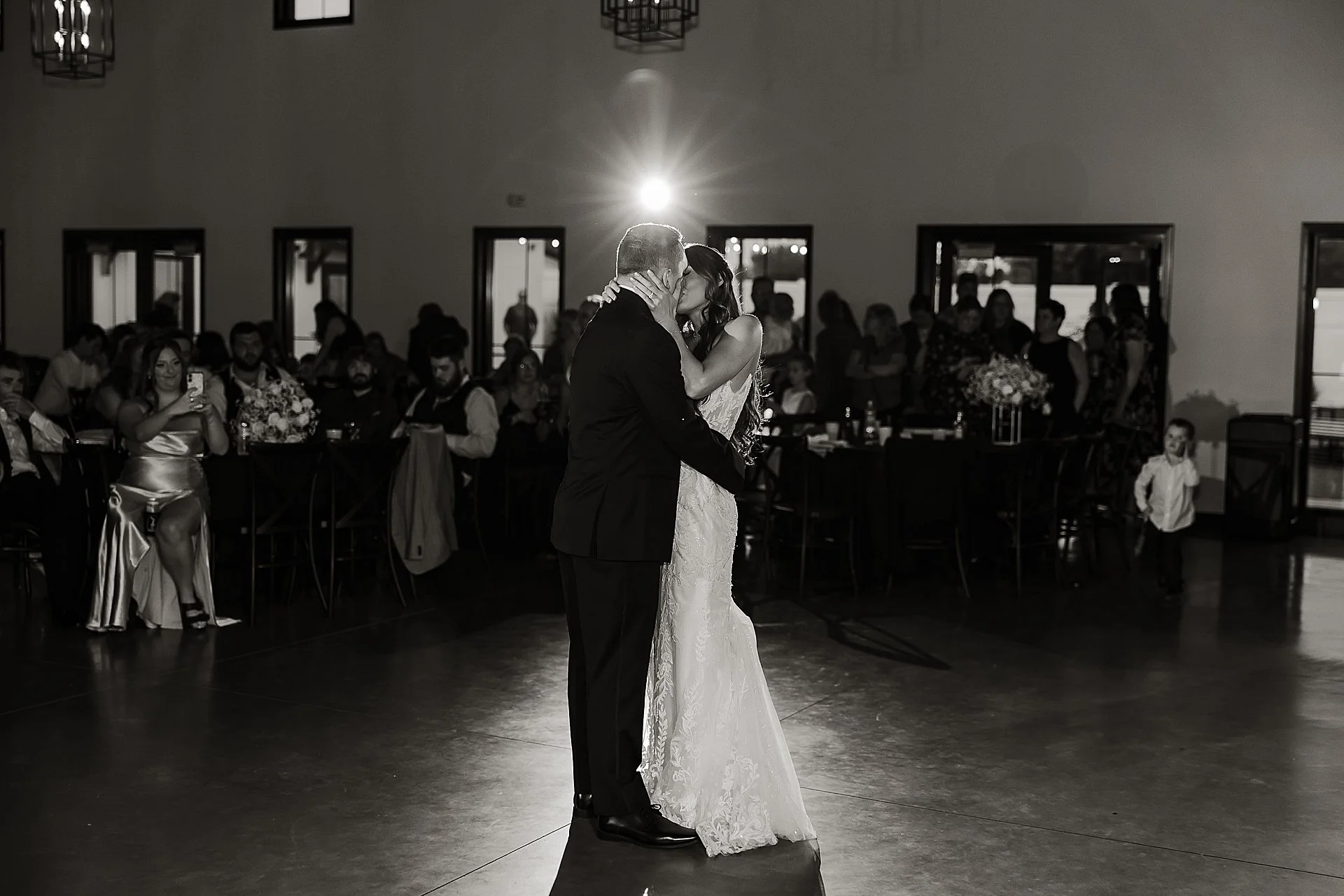 iowa-wedding-photographer-the-hidden-acre_0034.jpg