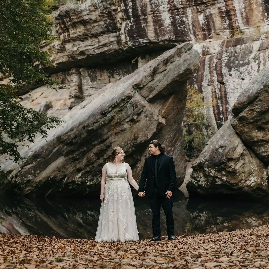 #elopementphotographer #smallwedding #microwedding #elopement #southernillinoiselopement #shawneenationalforest #shawneewedding #elopeshawnee
