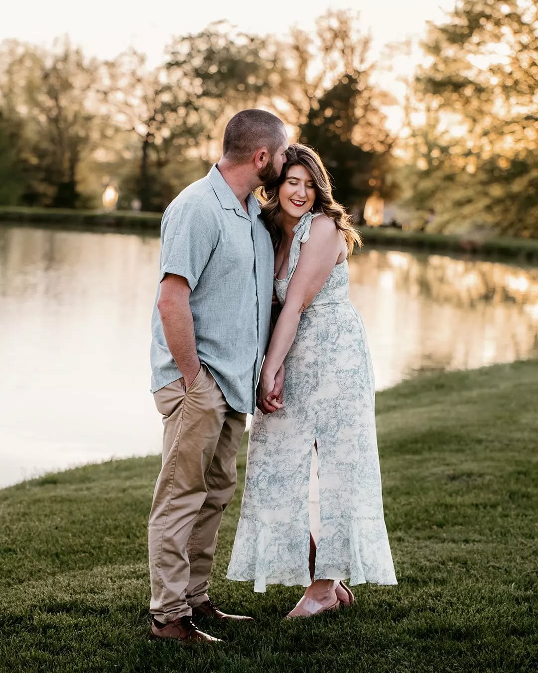 #estherbloomphoto #adventurephotographer #engaged  #shesaidyes #destinationphotographer #destinationengagment #goingtothechapel #adventureengagement