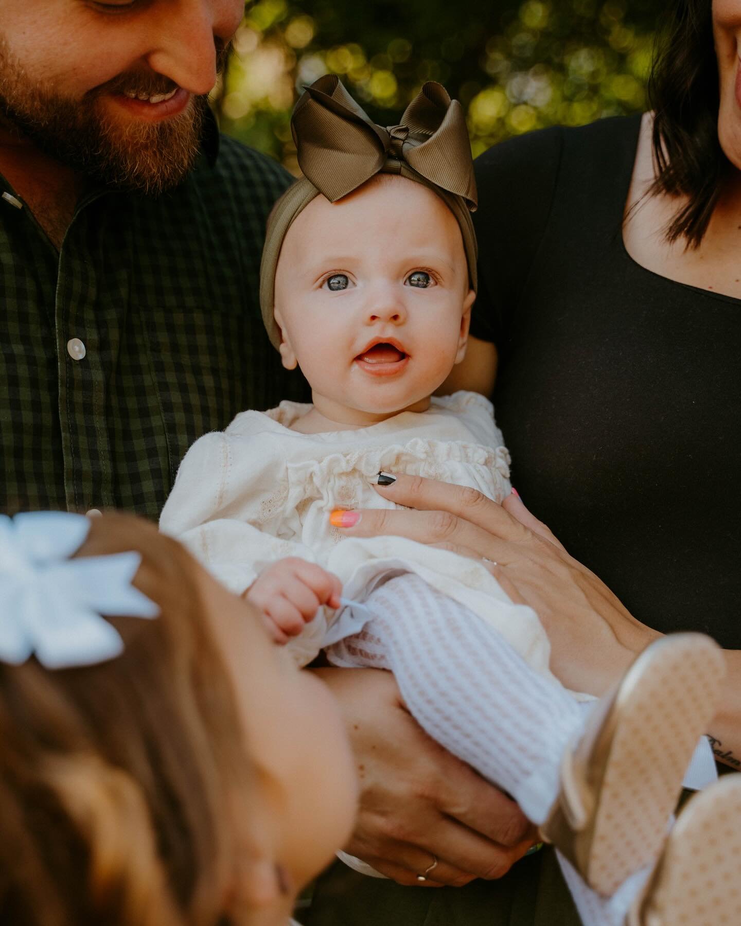 The Rollins ✨🤍 I adore these gorgeous peeps! They make the job so, so easy. The gratitude I have to capture their family + watch life grow is unable to be put into words. 🤍
