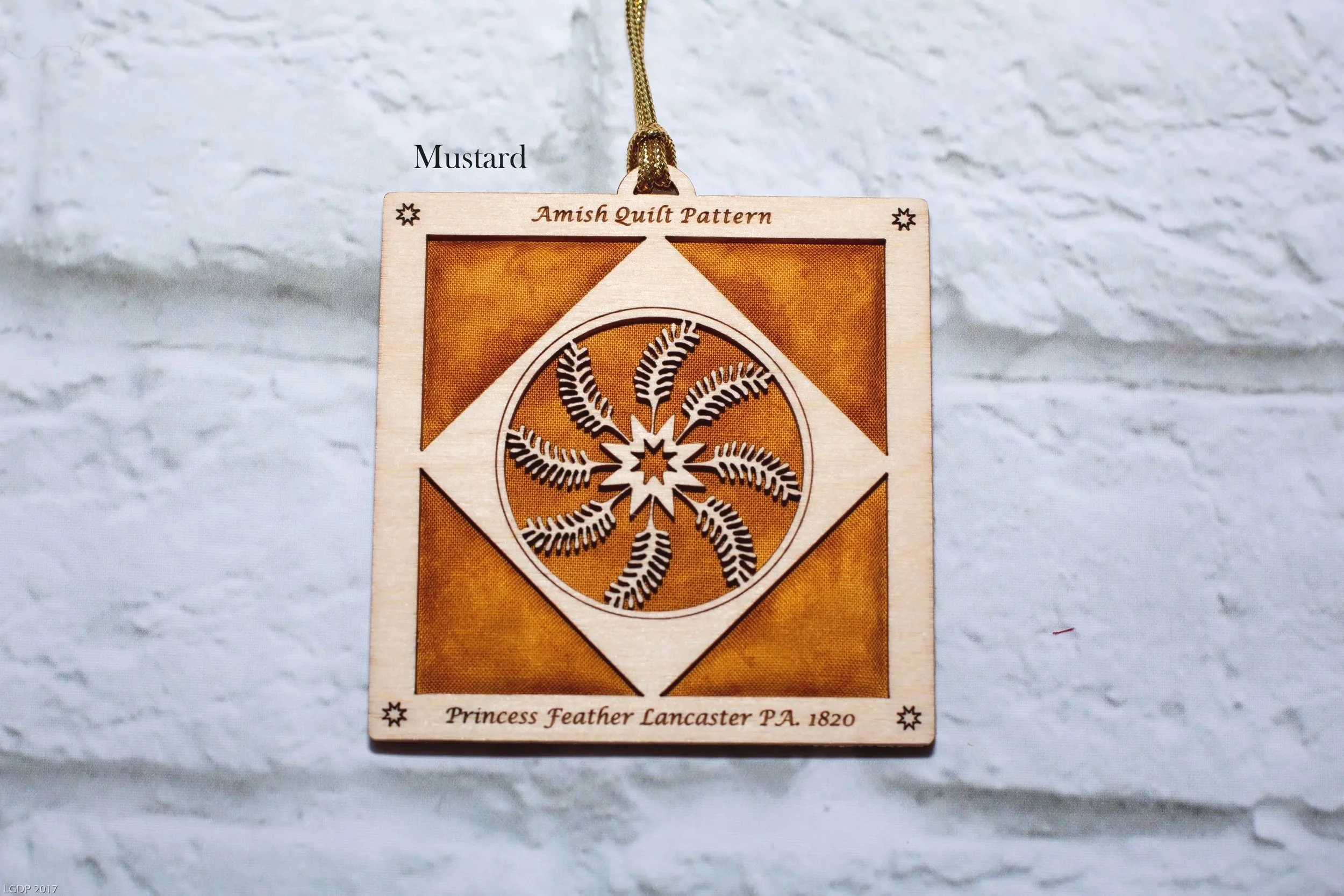 Quilt Ornament - Princess Feather