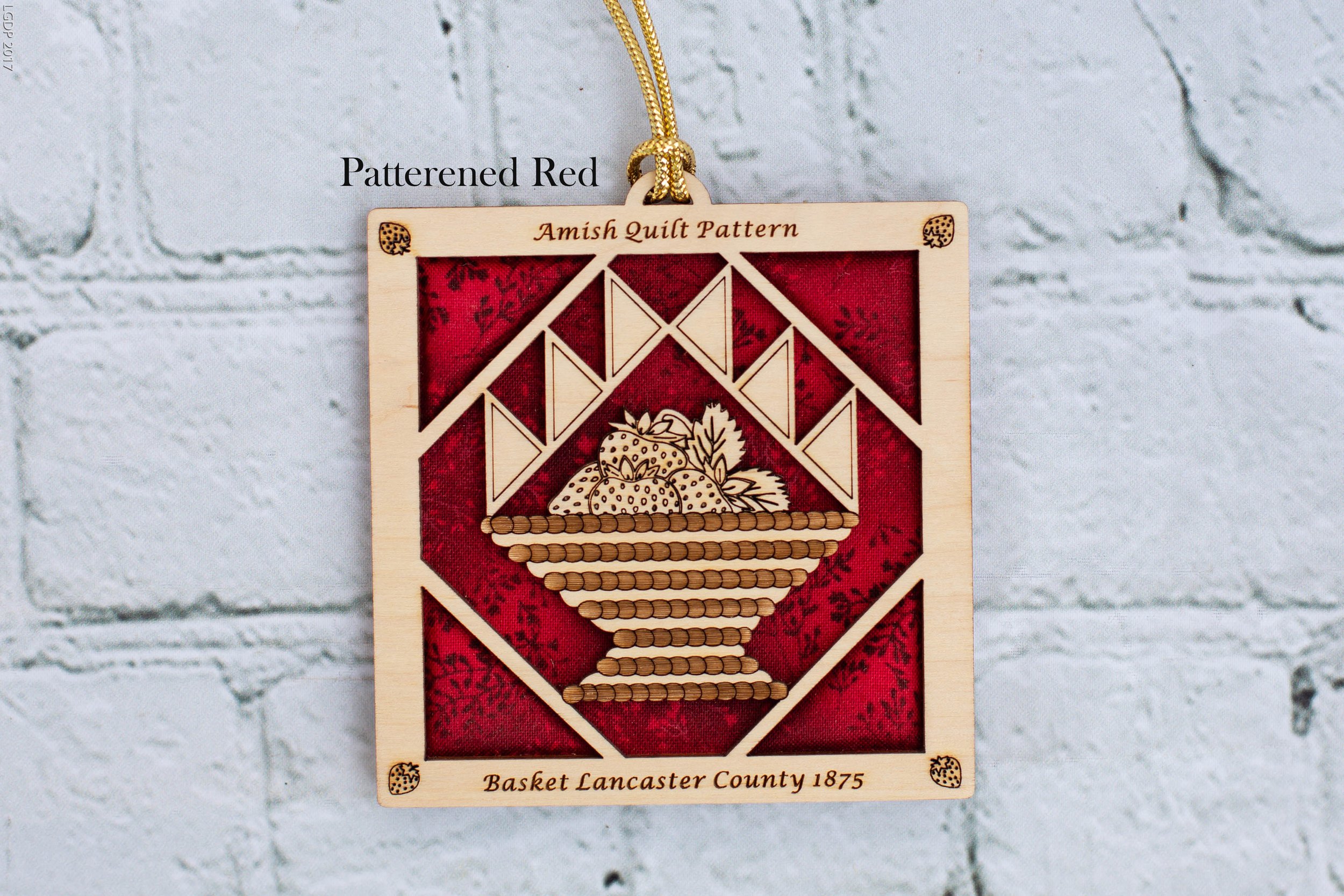 Quilt Ornament - Strawberry Basket Quilt Ornament