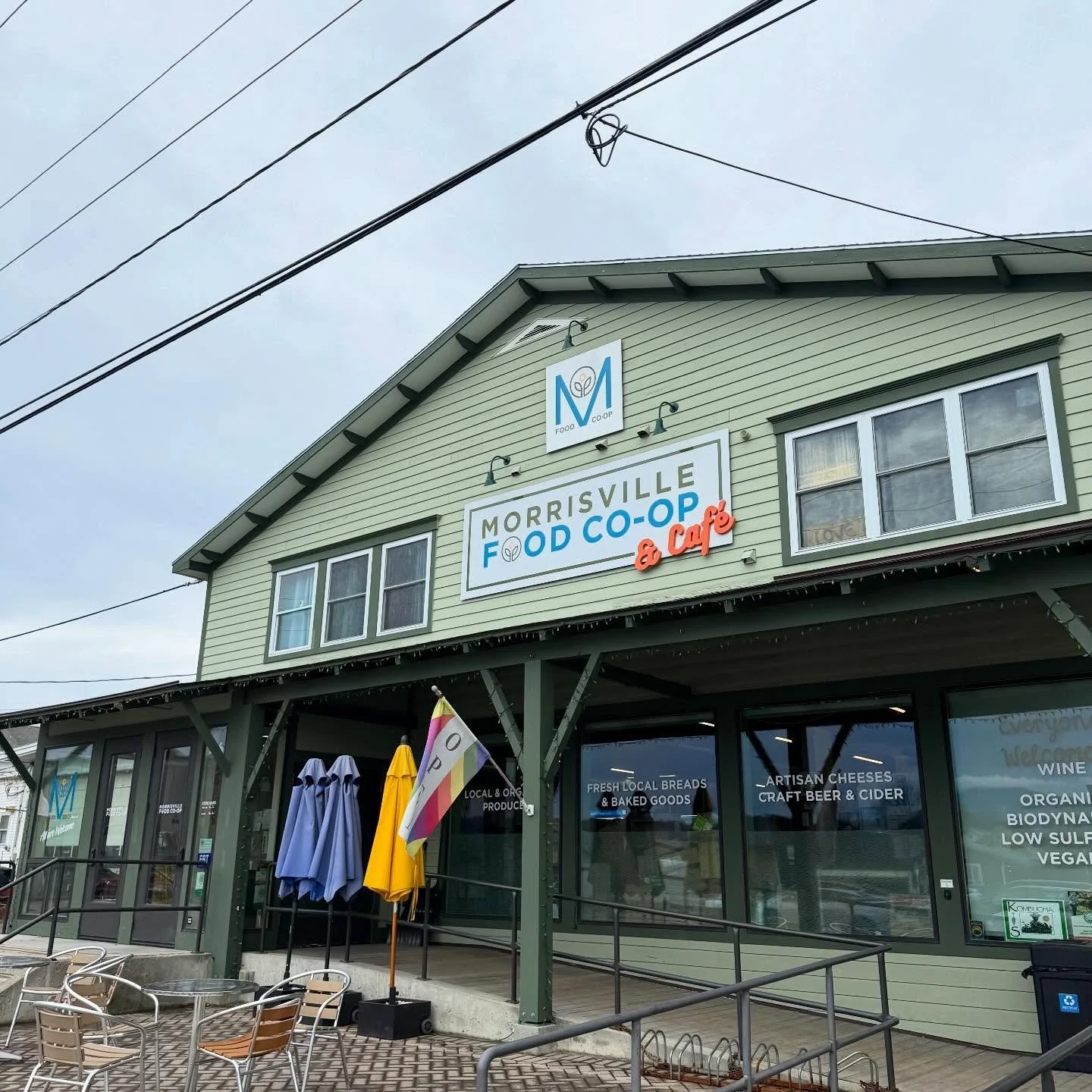 Great news Morrisville, VT!✨❤️ You can now find, Green Mountain Peanut Butter at Morrisville Food Co-op (MOCO) 🥜 @morrisvillecoop So excited, thank you for having us!  Go get your peanut butter at your local store! 

#greenmountainpeanutbutter #verm