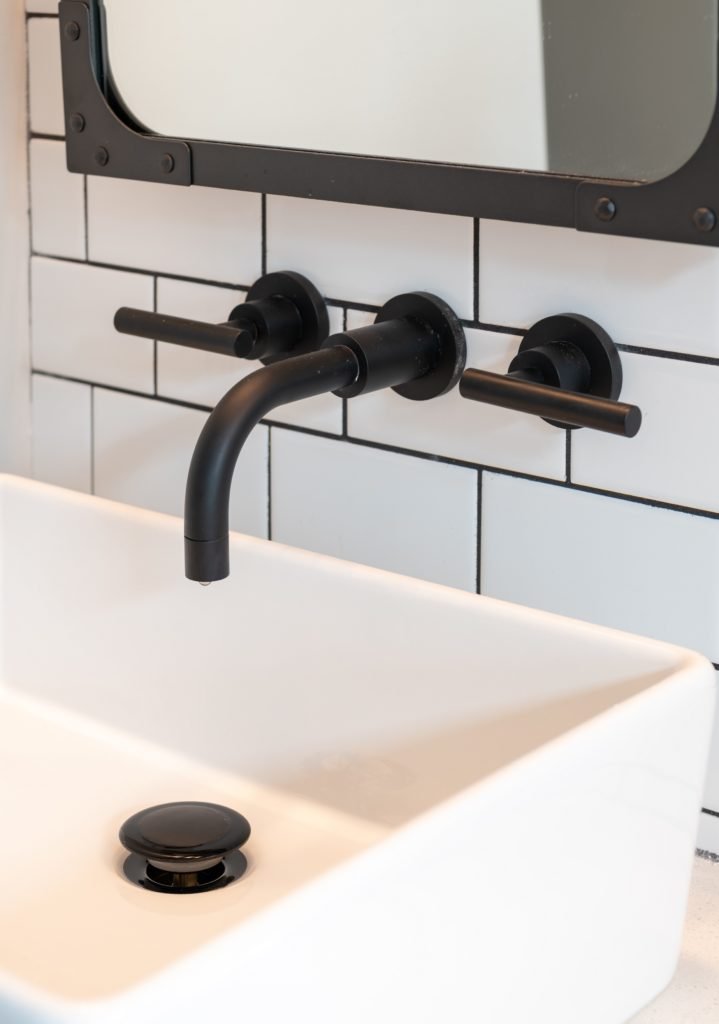 Wall-mount faucet