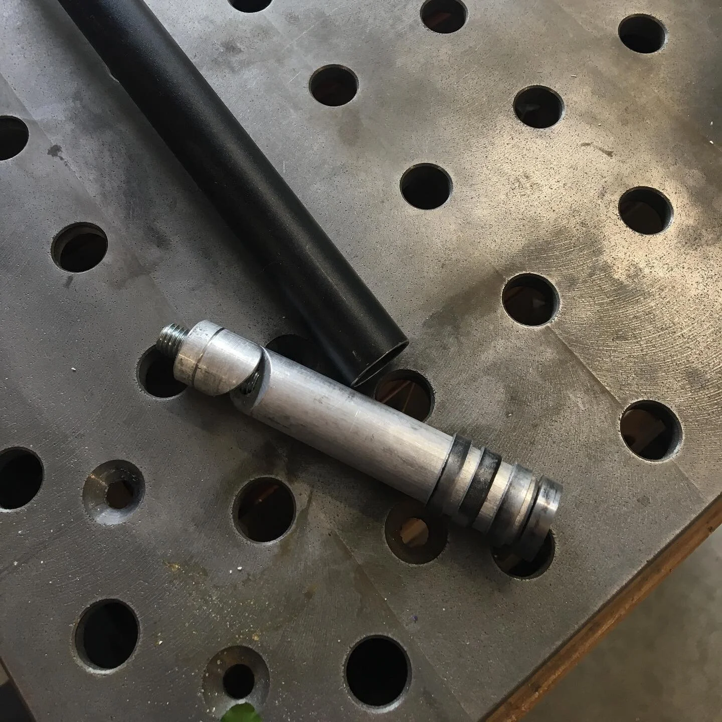How do you choose your bar width? It impacts your stance and therefore your ability to balance, freely move, and resist forces on the bike. There are a number tricks and methods to  determine a number to cut our bars at, but I&rsquo;ve always wished 