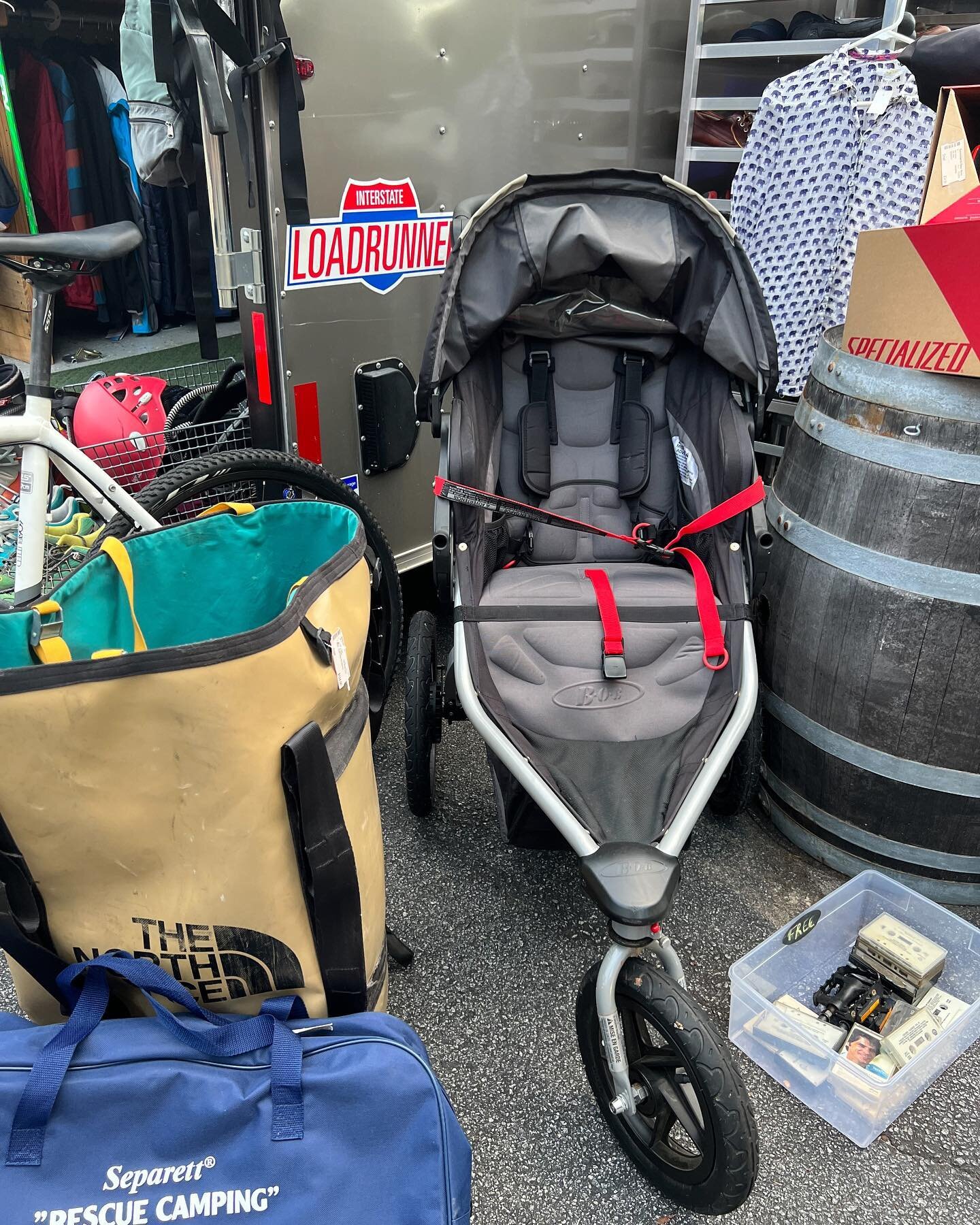 Rest day today, but we&rsquo;ll be back up and running soon! Speaking of running, we just got in this bang-up Bob jogger (Flex 3 stroller) that&rsquo;s looking for a wonderful new home! Folds flat for easy transport. Message for details! #bobstroller