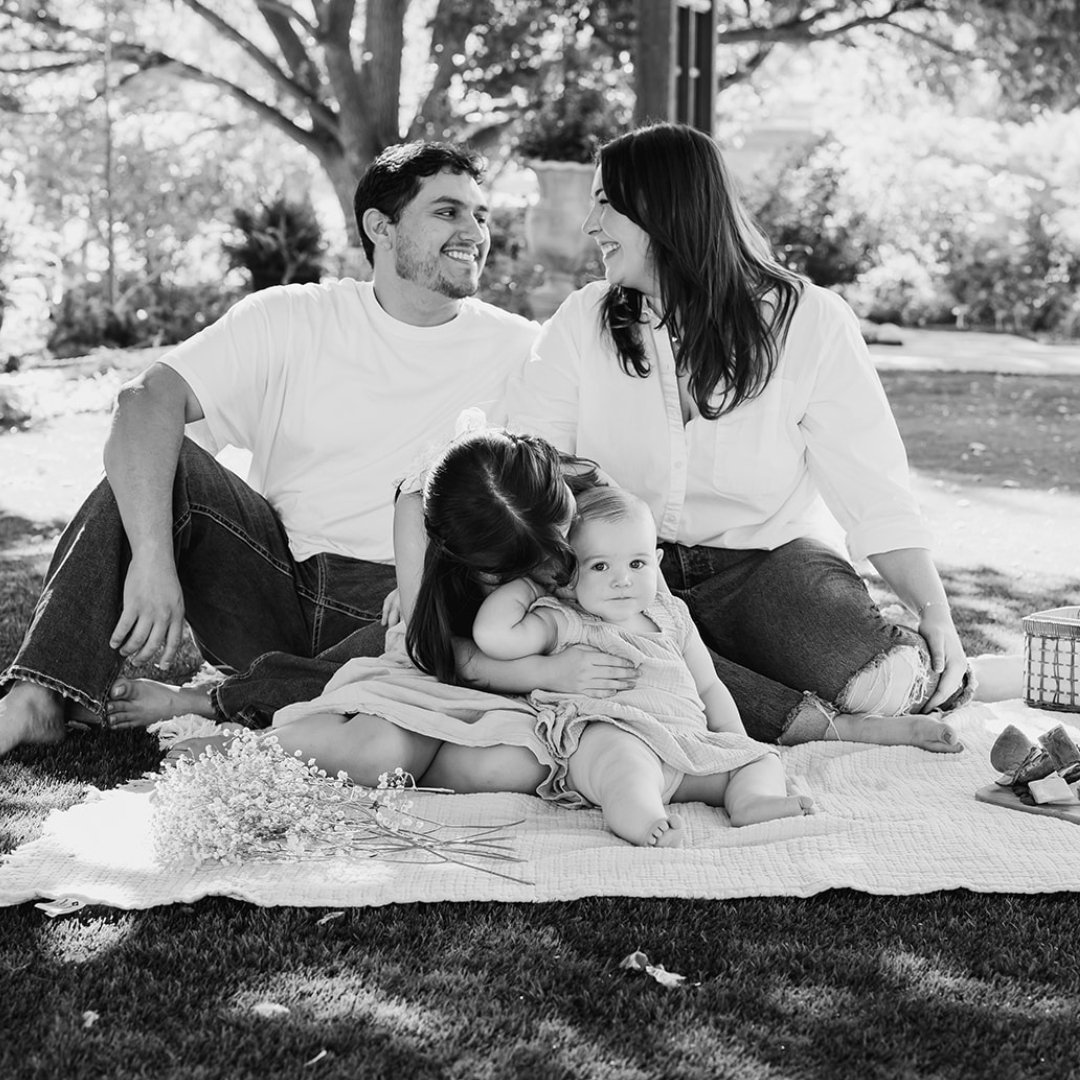 With limited availability this fall, now is the perfect time to chat! I&rsquo;d love to connect and talk about how I can capture your family&rsquo;s unique story. Don&rsquo;t miss out on this special experience&mdash;where you'll feel at ease in a re