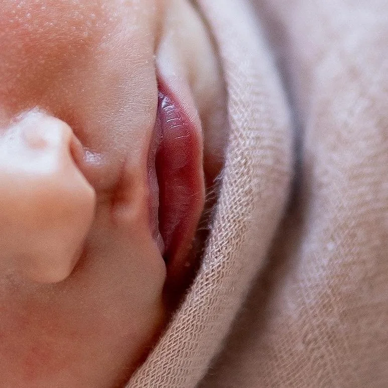 It&rsquo;s all in the details. Don&rsquo;t forget to enter our giveaway! Want extra entries? Share our post so more friends can find us.

🎁✨ END-OF-YEAR GIVEAWAY! ✨🎁
Vanessa Underwood Photography is giving away 3 incredible prizes:

🥇 FREE Full Ph