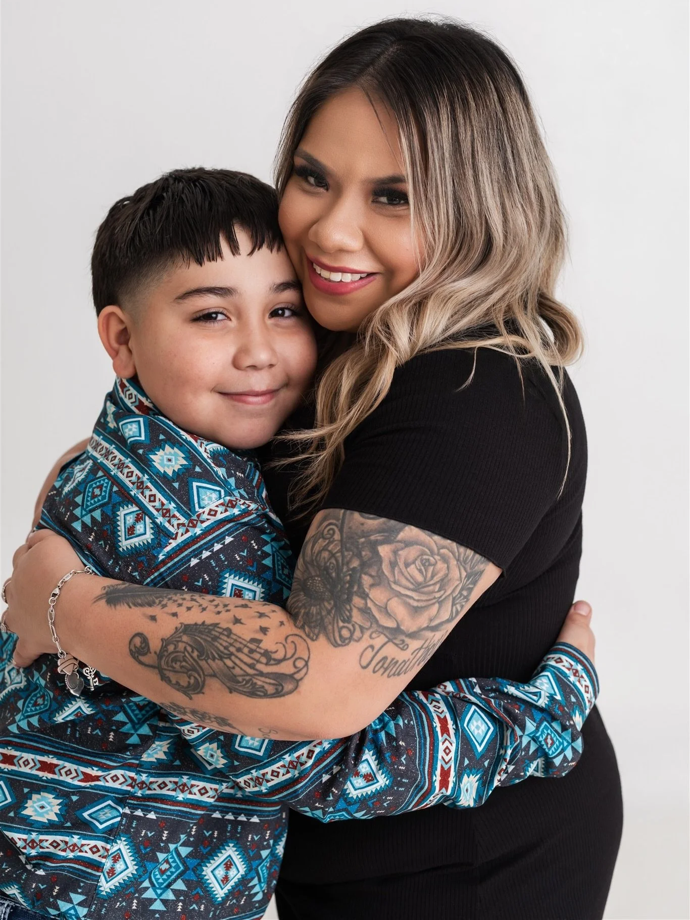 There is something so sacred about being the &ldquo;family photographer&rdquo; for your own family. I&rsquo;ve watched my cousin&rsquo;s boys grow from the very beginning, but 2022 was the first time I officially got them in front of my lens.
Recreat