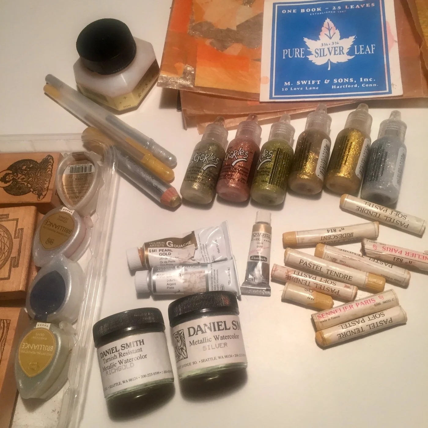metallic gold silver art supplies sumi ink silverleaf goldleaf glitter stabilo crayons pastels watercolor powder inkpads