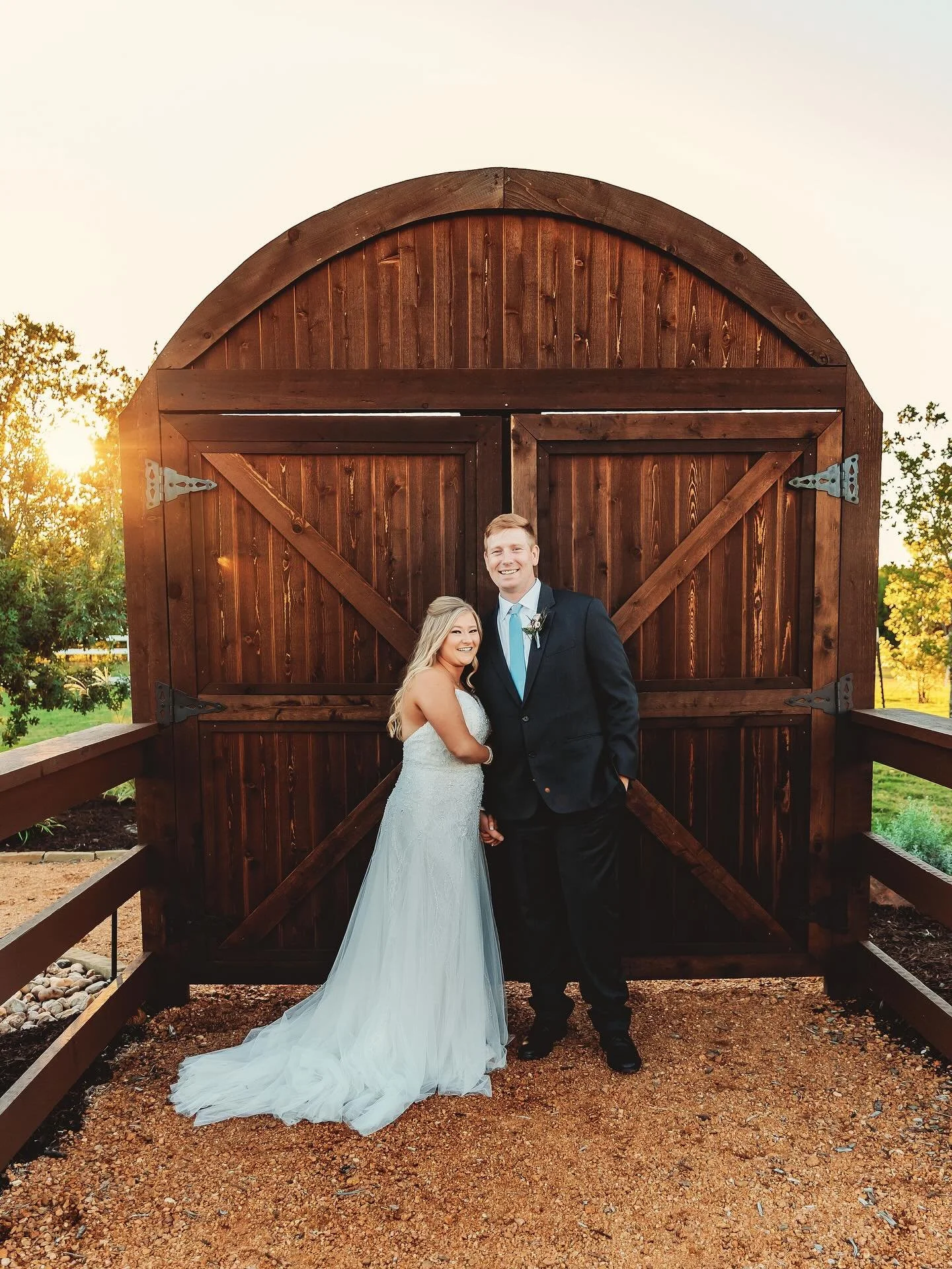 Cheers to the beautiful couple!

These photos so perfectly show some of what our couples love most about our venue for photo ops: our bridge, large barn doors, greenery, and truck on site .. oh &amp; can&rsquo;t forget the bistro lights at night ✨🪩