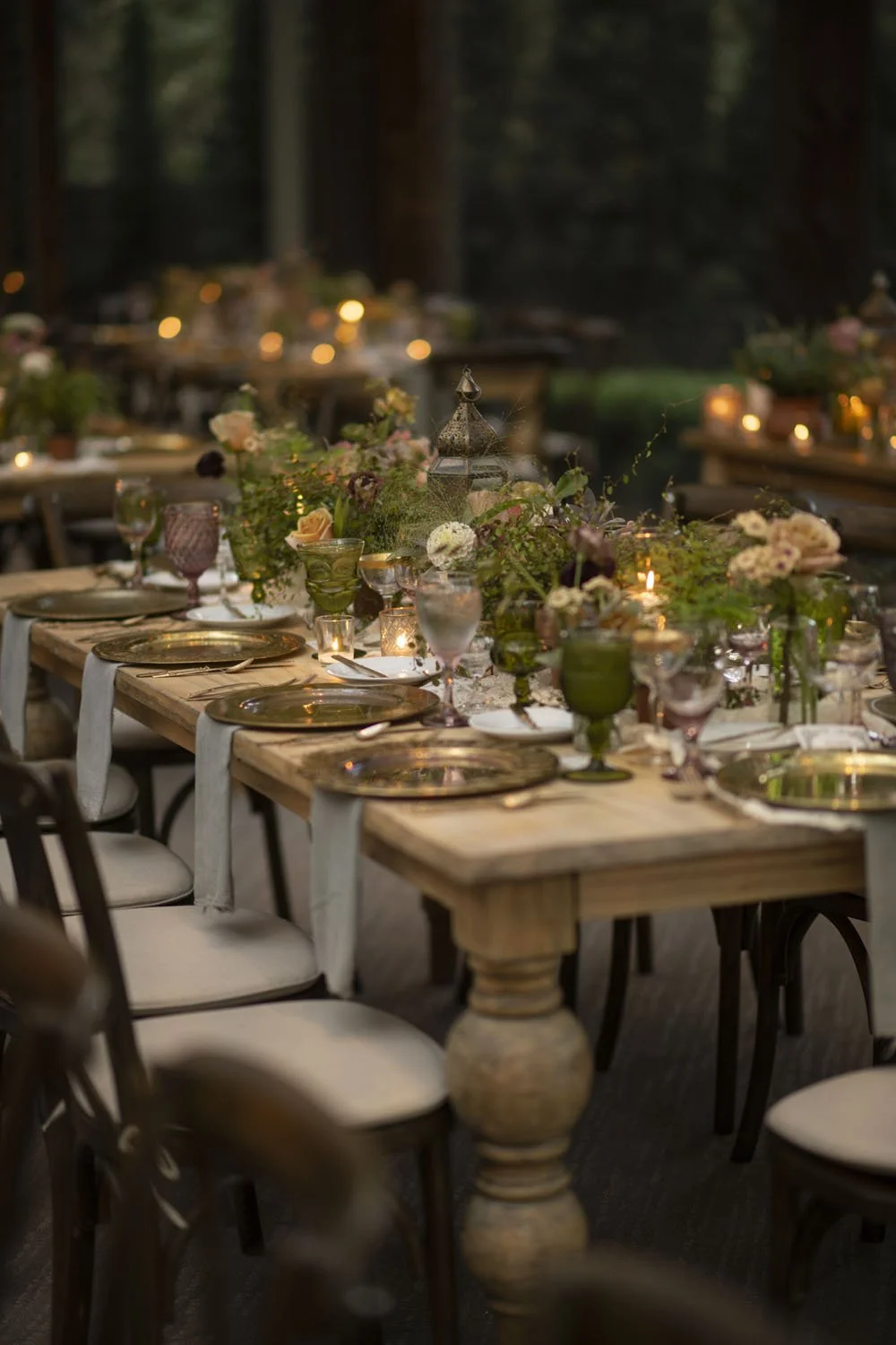 a-cottage-garden-wedding-reception-table-inspired-by-the-lord-of-the-rings.jpg