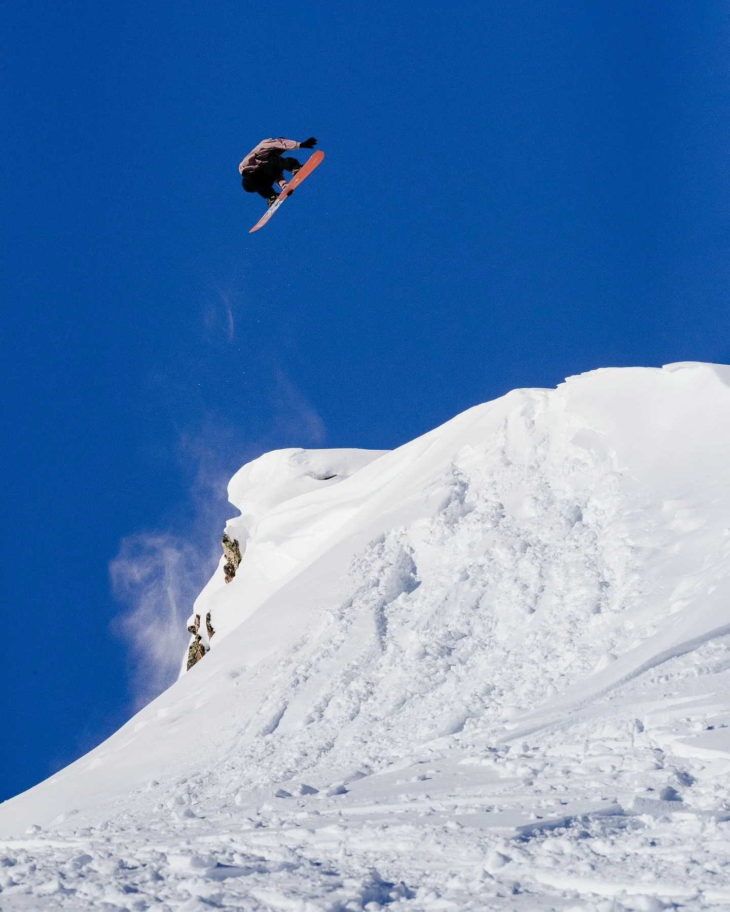 The 2024 Field Test results from @interludesnowshow are live, revealing some notable stand-out rankings including the @romesnowboards Stale Fish and Ravine boards taking home the titles of 6th and 7th Best Boards overall, as well as Best Powder Board