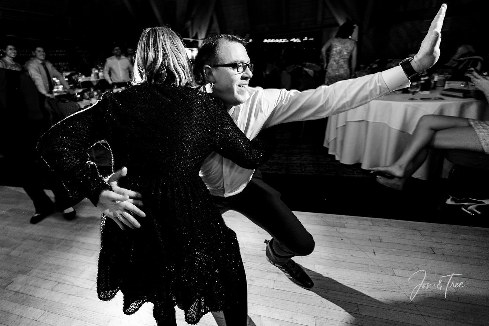wedding-guests-dancing.jpg