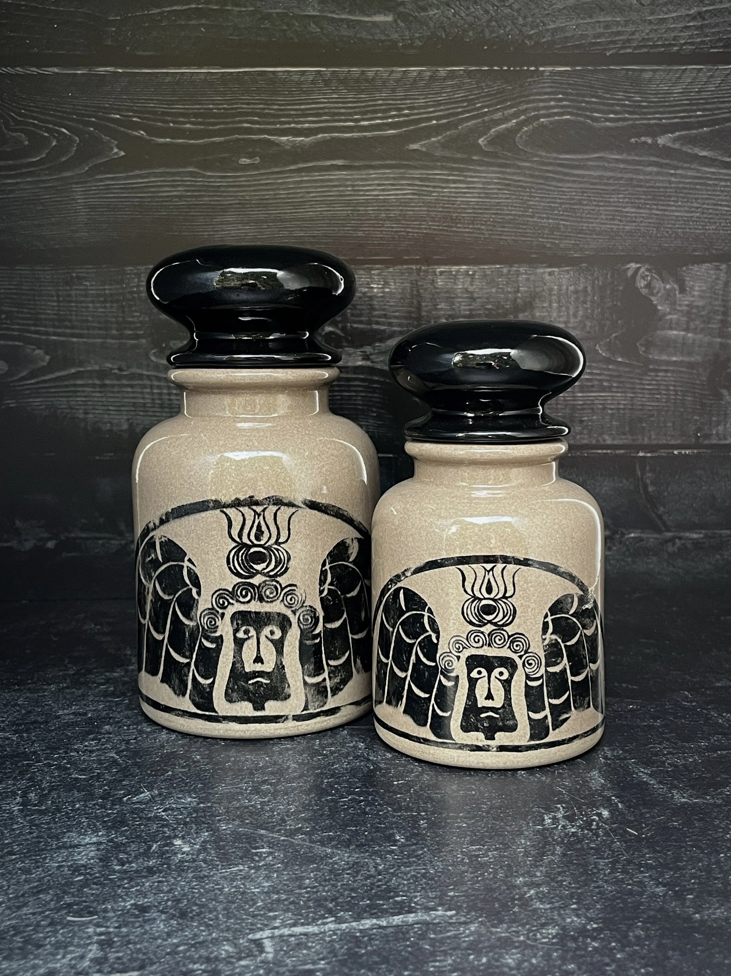 Soul Effigy Apothecary Jar – James Barnerd (1768) Glazed