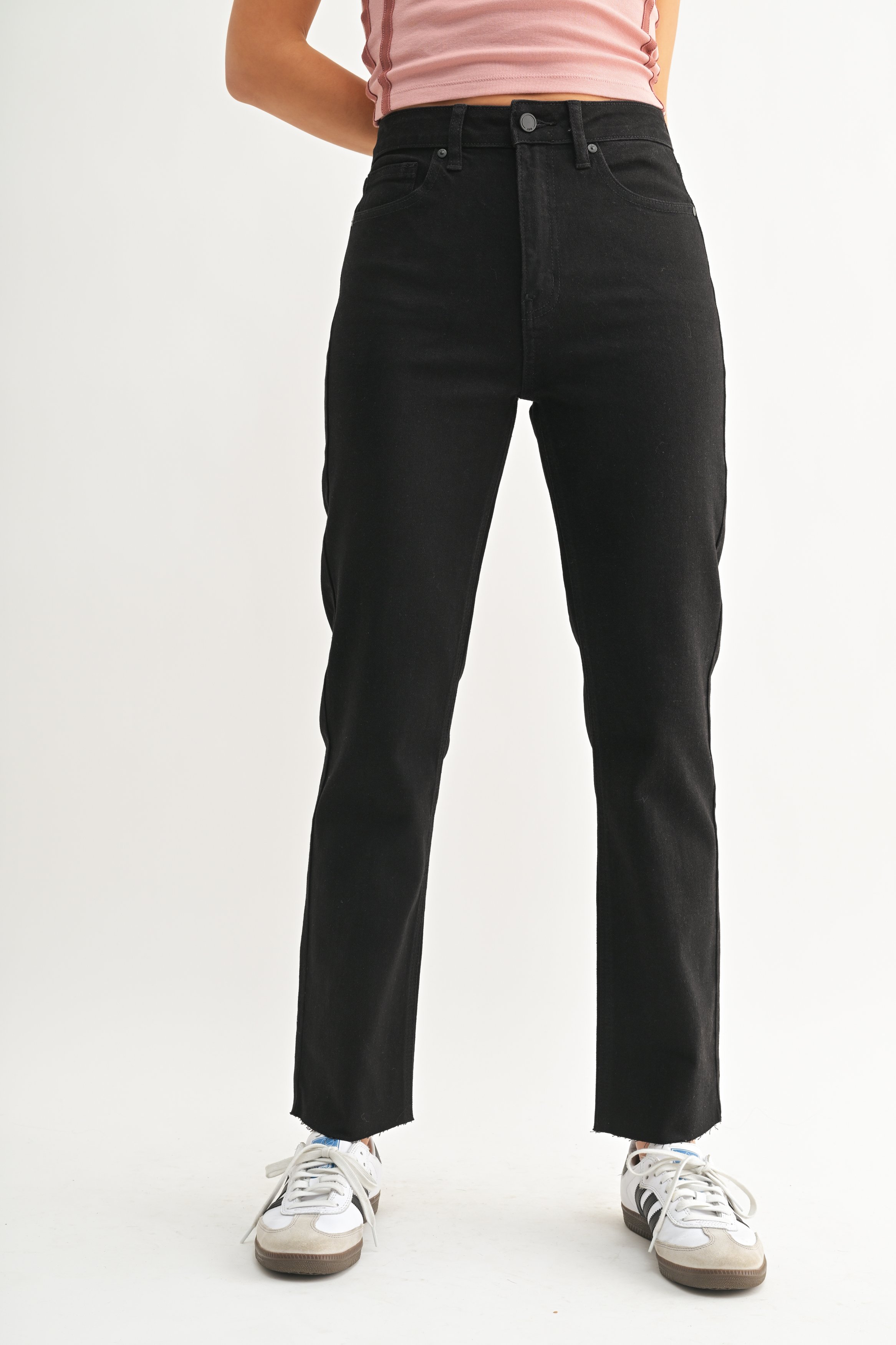 DP524_BLACK_A3.jpg