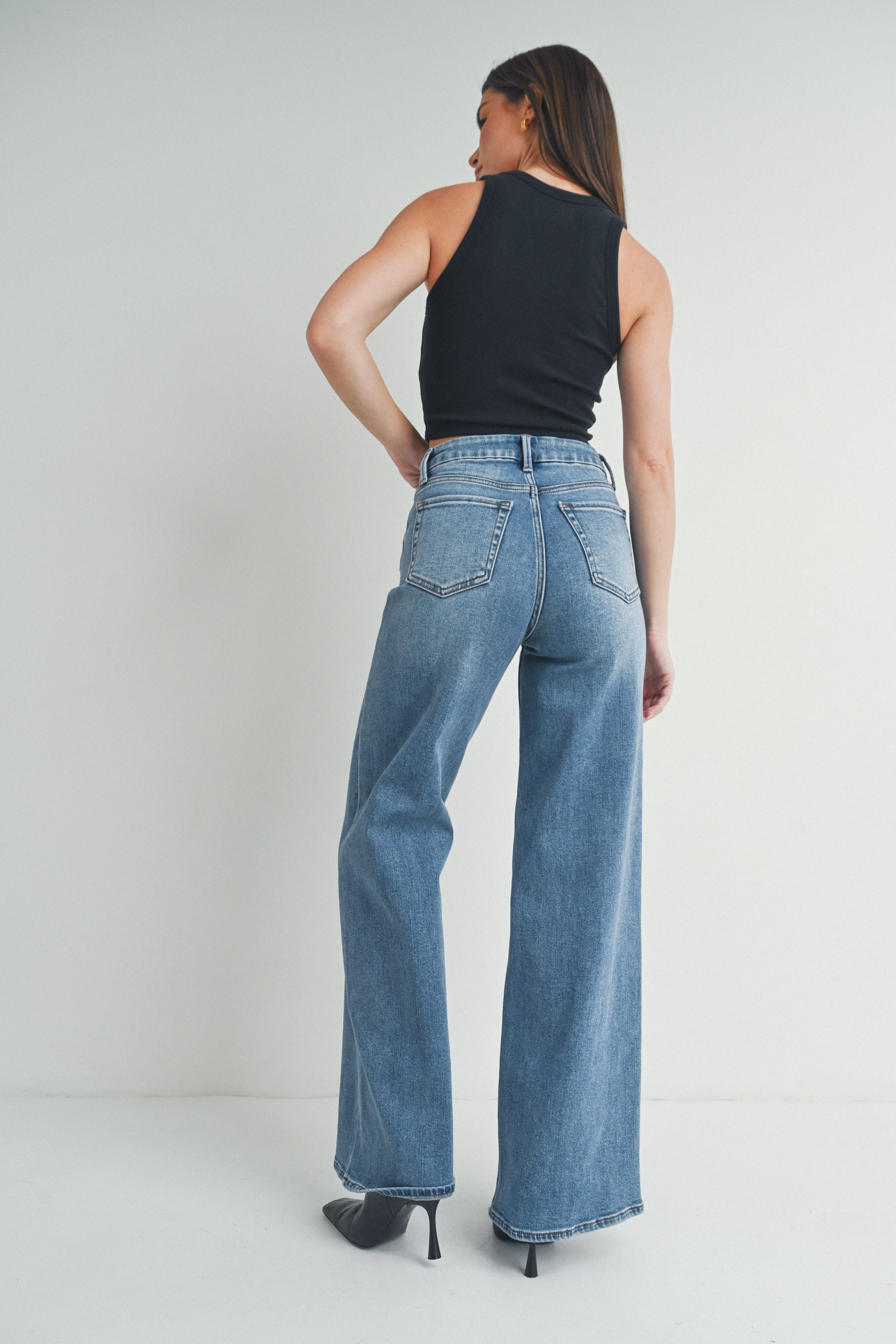 STYLED_DP689_MEDIUM_C1.jpg