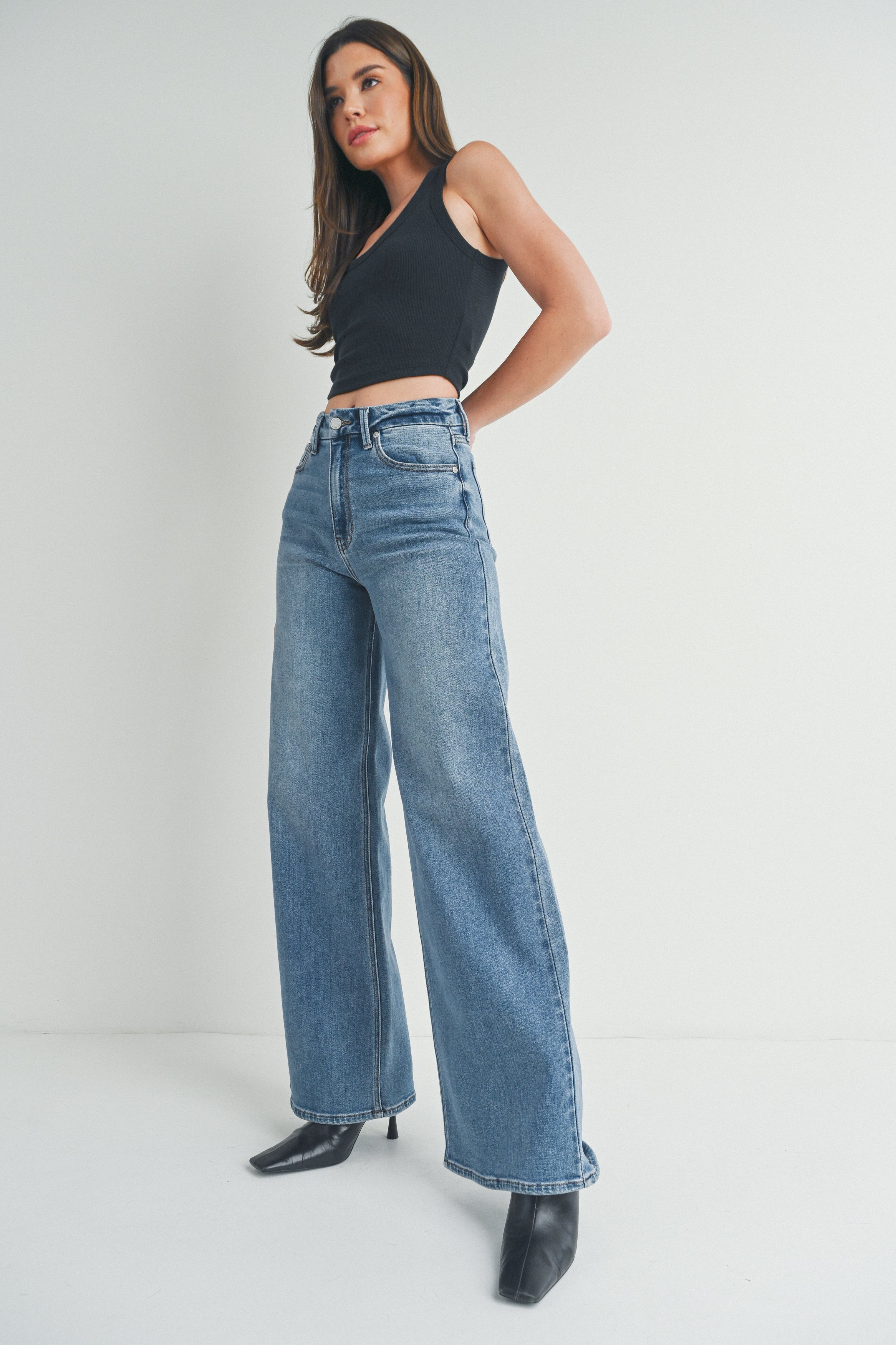 STYLED_DP689_MEDIUM_B2.jpg
