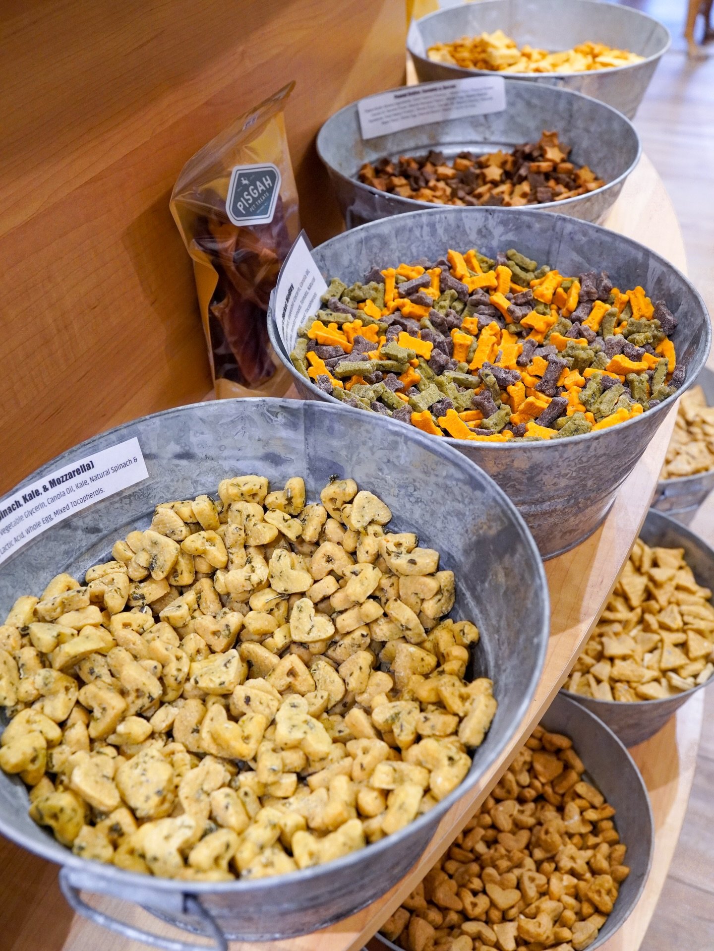 It&rsquo;s a very important holiday&hellip; National Biscuit Day 🐾 With lots of options to choose from, your pup&rsquo;s celebration starts at Wag.
.
.
.
Wag! A Unique Pet Boutique 
📍Hendersonville, NC

#hendersonvillenc #dogsandcatsofinstagram #tr