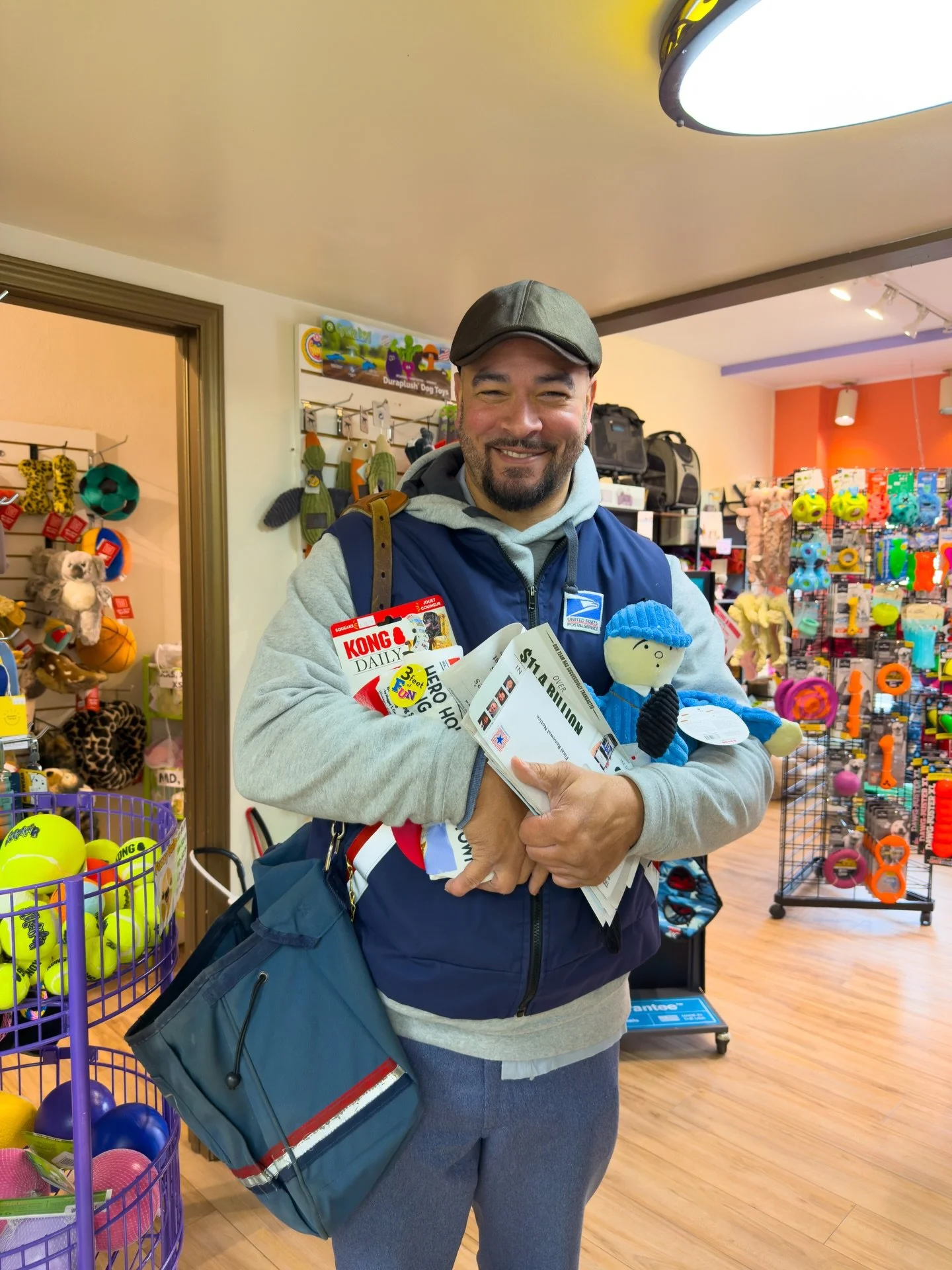 Matt the mailman just delivered the big news to Aria&hellip; our next Pack Walks event is THIS Sunday! 🐾
See you Sunday, March 8th at 10 AM!