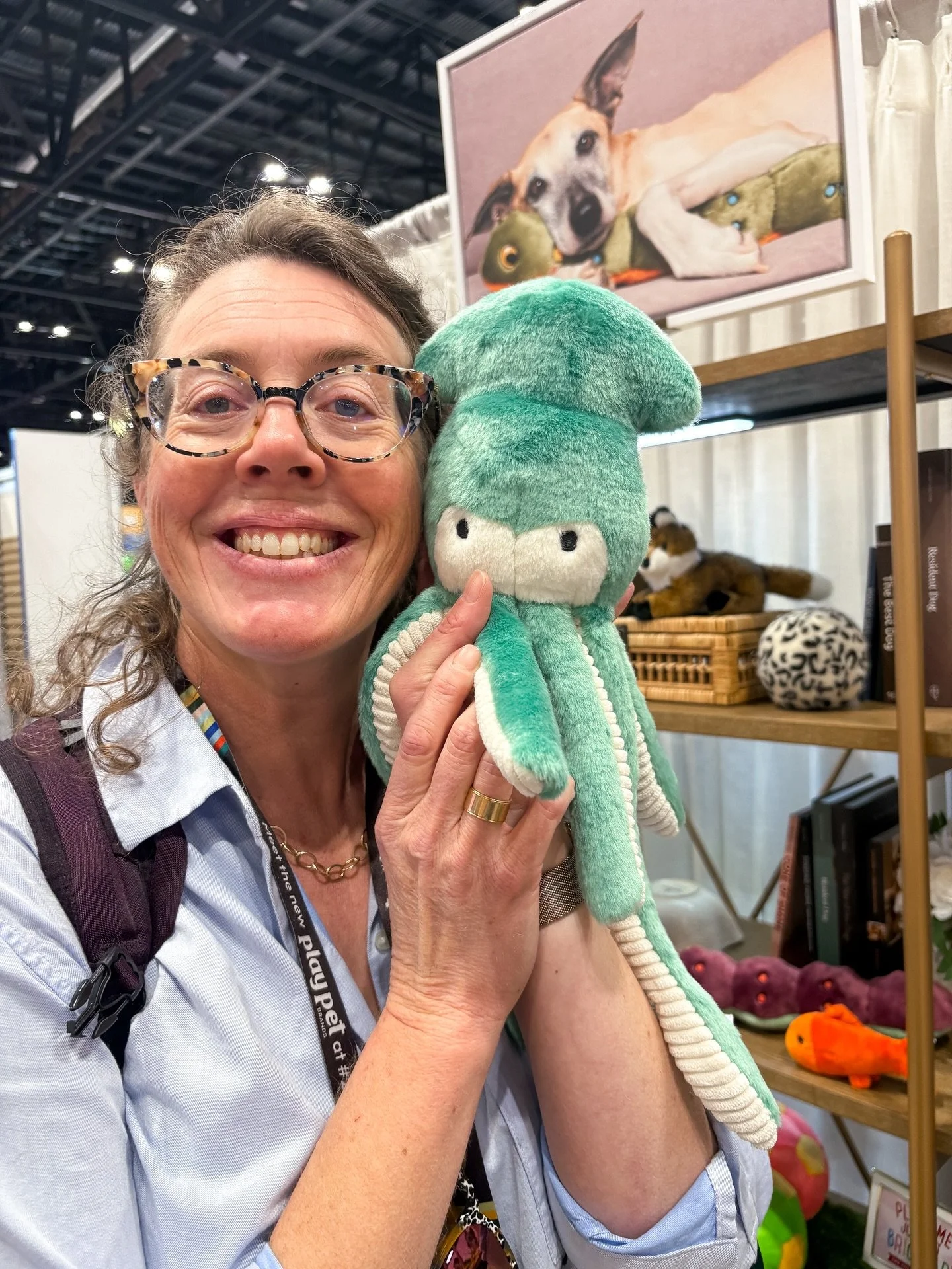 Caroline and Sam are at a trade show in Florida representing Wag! They found Fluff &amp; Tuff look-alikes 💓

fluffandtuff_friends