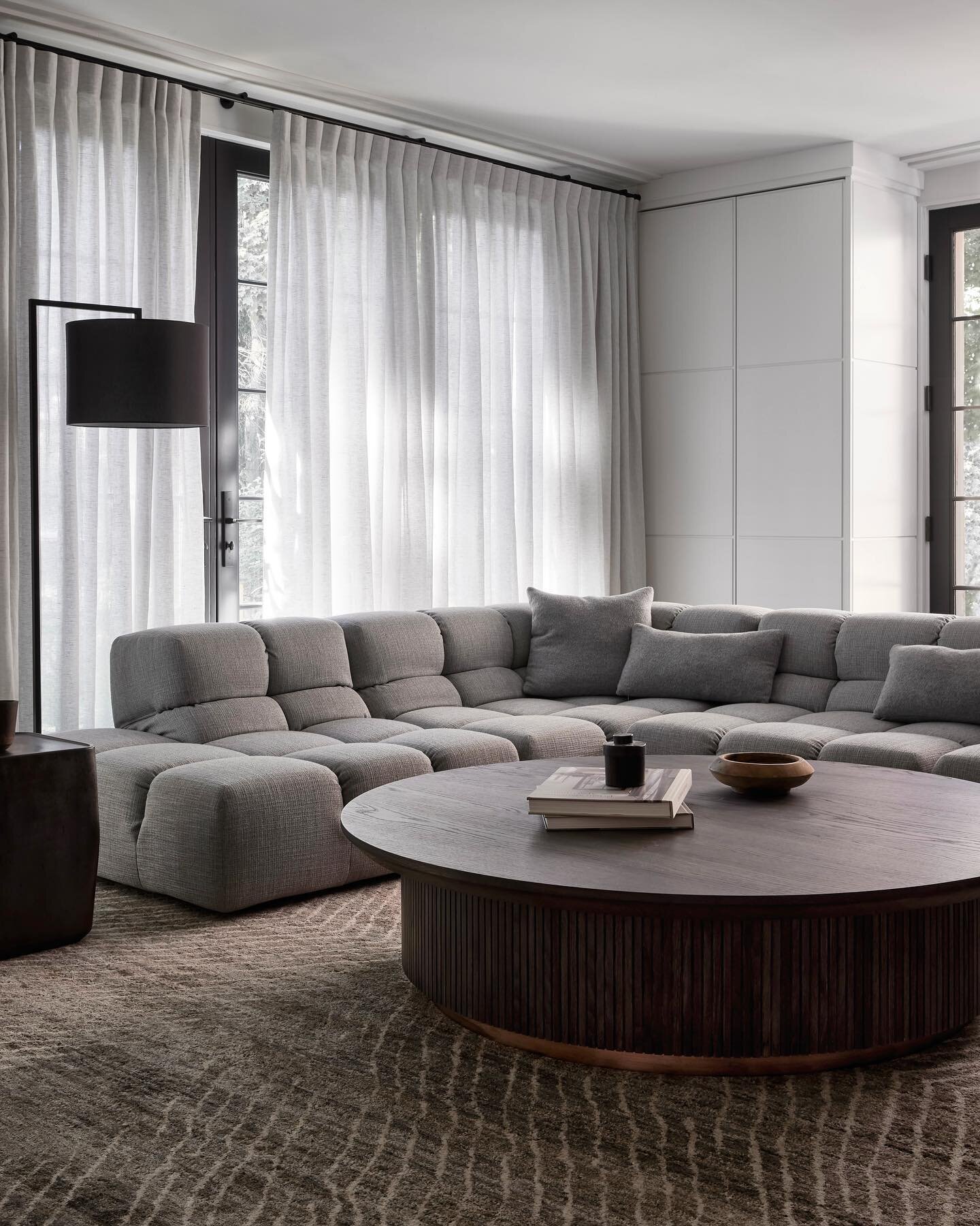 Morning light, afternoon light&hellip;depends on where you are. Either way, it&rsquo;s always so inviting. 

Coffee table in smoked oak with aged bronze, KLD Editions.

📸 @lomillerphoto 

_
#KimLambertDesign #KLDeditions

#renovatedhome #monochromeh