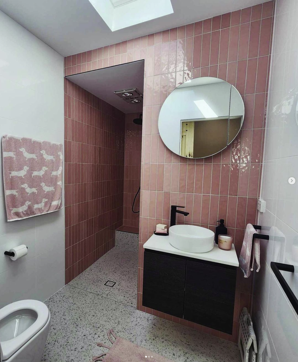 Maltarra bathroom 1.PNG