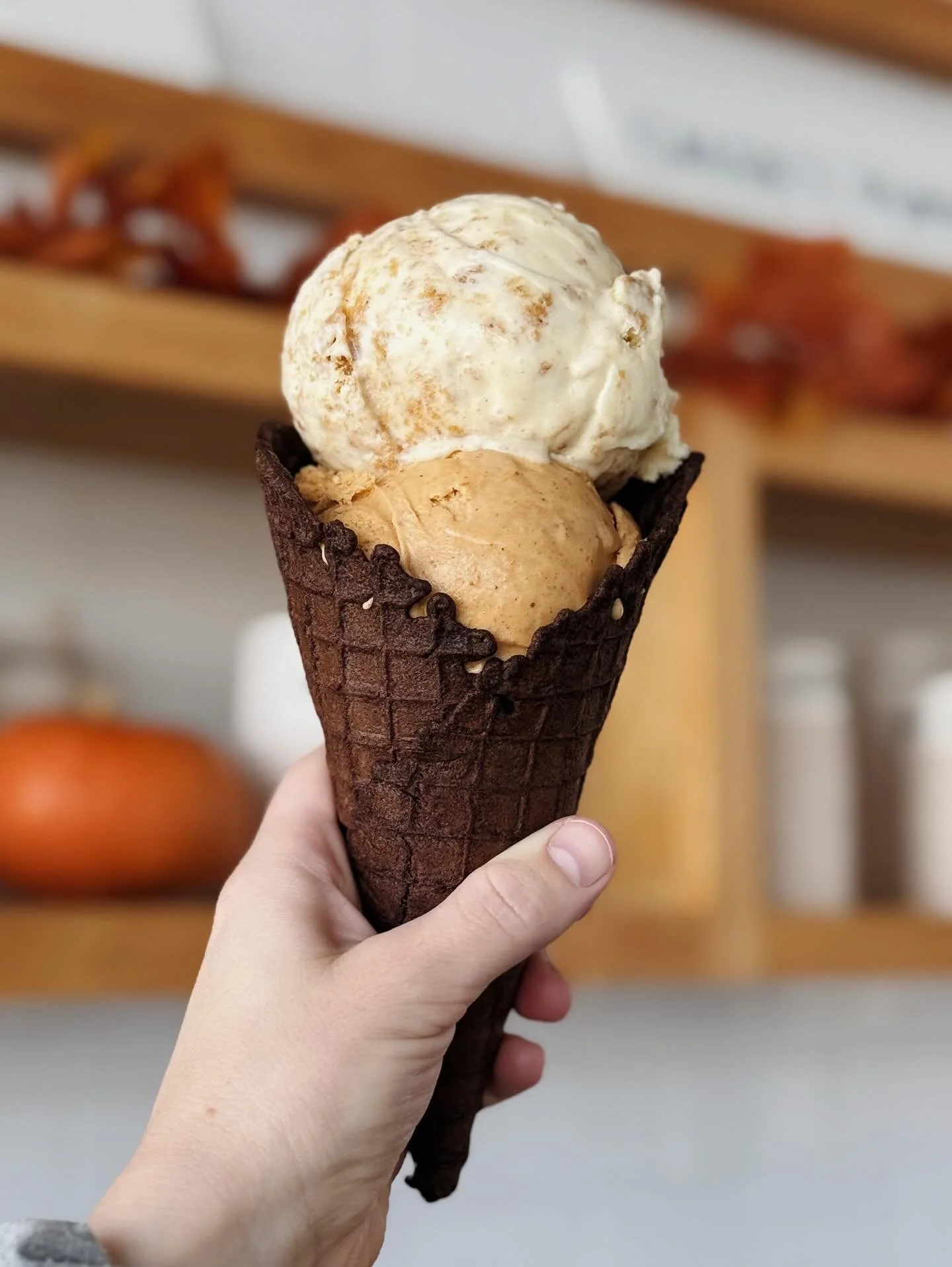 We&rsquo;re open on Halloween and we have quite the treat for y&rsquo;all - spooky scratch made chocolate waffle cones! 👻

FRIDAY/HALLOWEEN ONLY! May we suggest: Autumn Pumpkin &amp; Cassie&rsquo;s Pumpkin Bar in our chocolate cone. Come see us for 