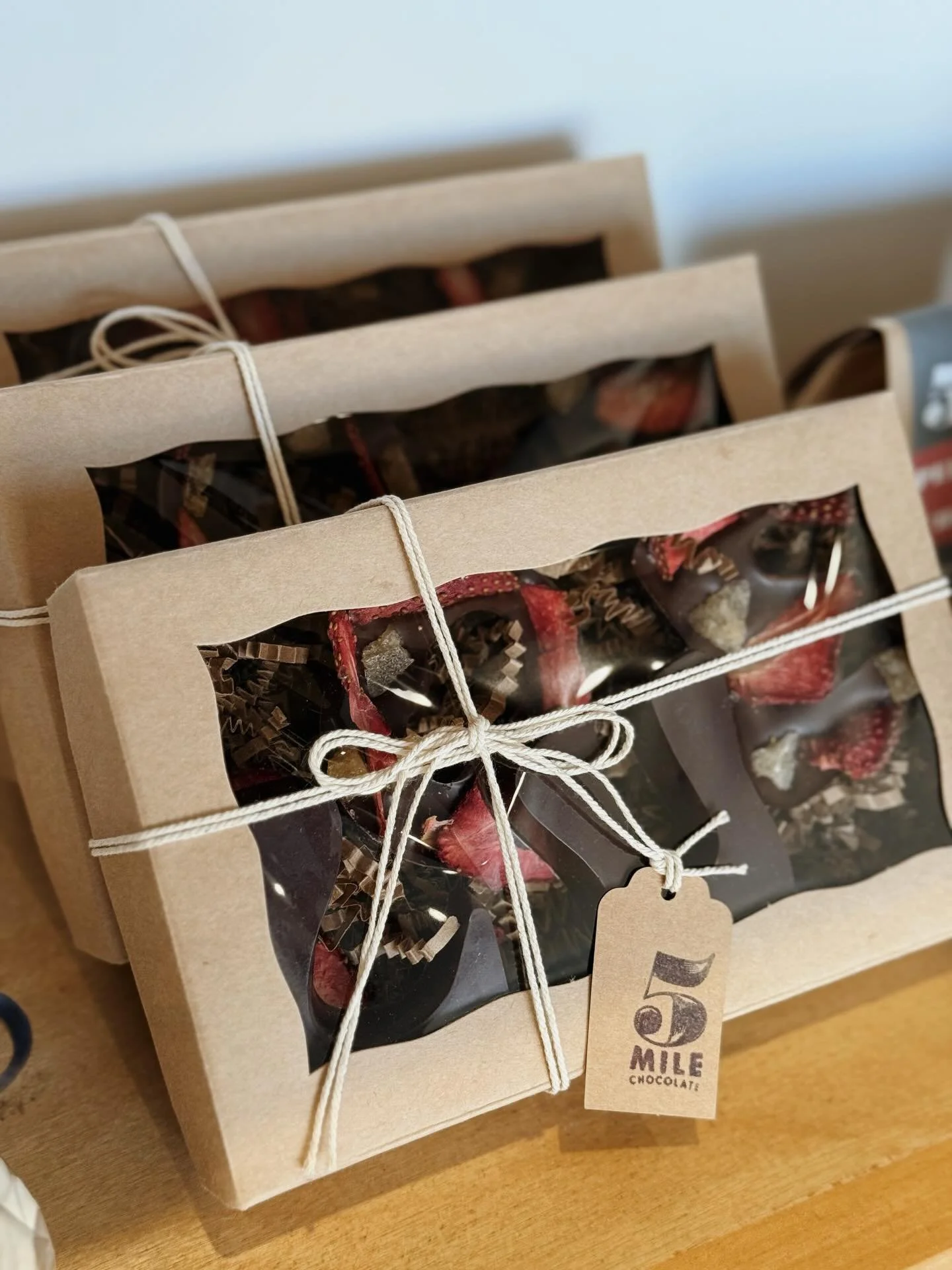 The sweetest gift for your Valentine &hearts;️❣️💌

@fivemilechocolate LOVE chocolate boxes are on our shelves for a quick and thoughtful and quite delicious local gift. Made with only the best bean-to-bar chocolate, dehydrated strawberries, and scra