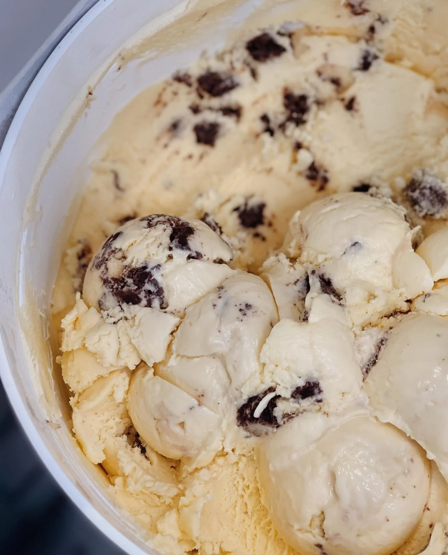 MINT BROWNIE is live!! 🎉🎉

Are you ever looking for that flavor that is the perfect indulgence - a timeless classic? That&rsquo;s this flavor! MB is a creamy mint ice cream with pieces of our homemade fudgey brownies. It&rsquo;s reminiscent of that