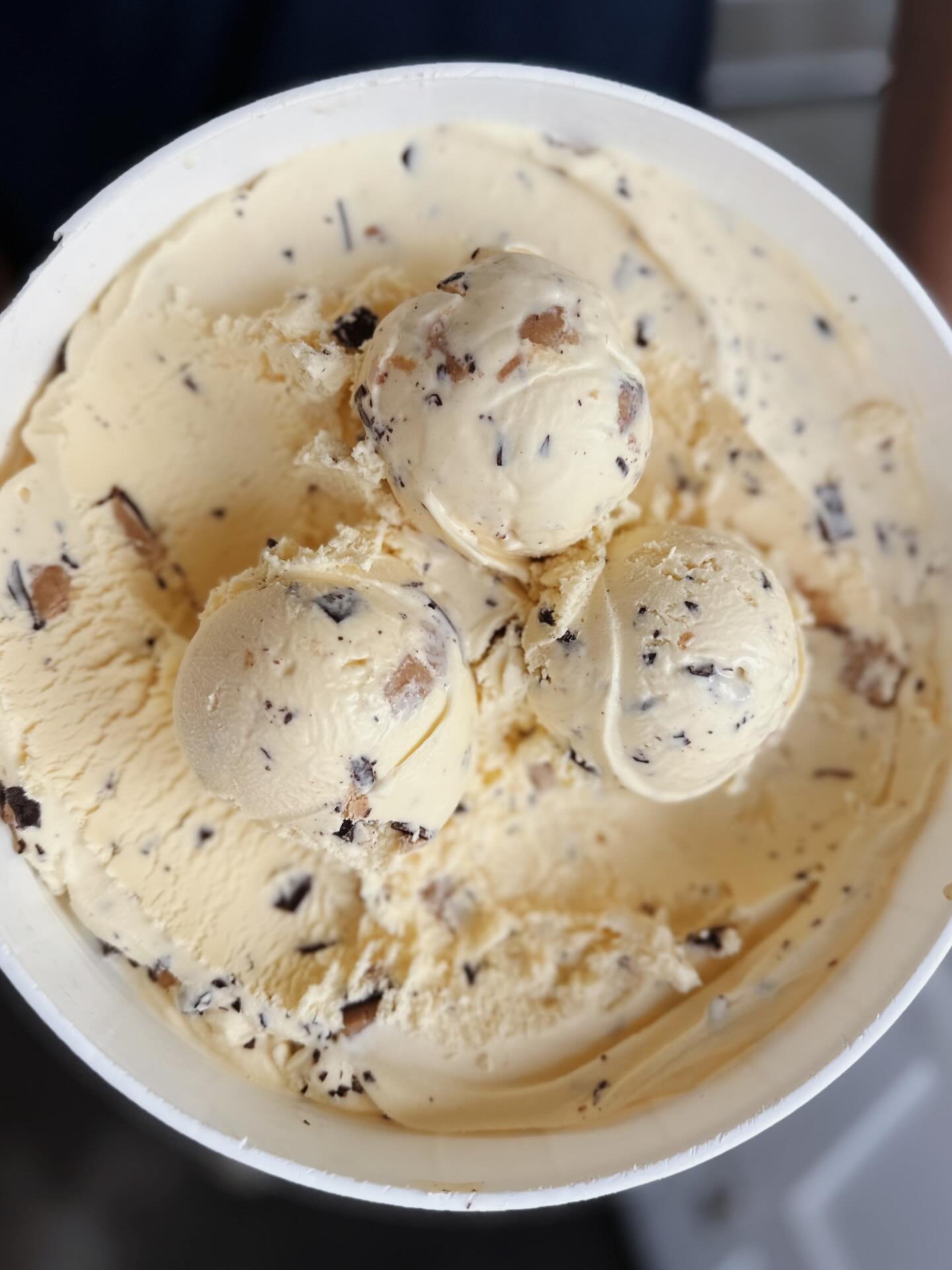 Oh boy, it&rsquo;s back!!&hellip; PEANUT BUTTER CUP!! 🥜 🍫

PB Cup is a vanilla ice cream with big chunks of our house made peanut butter cups made with ingredients like local chocolate and organic peanut butter. Honestly, it&rsquo;s everything you 