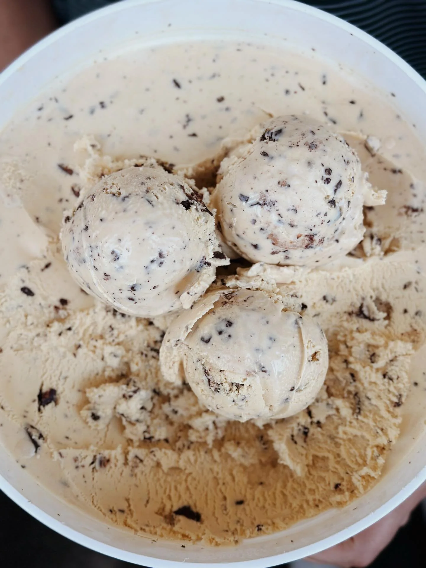 CHOCOLATE COVERED WAFFLE CONE is here!🥳

How it&rsquo;s made: we take our scratch made waffle cone, chop it into pieces, and cover it in local bean-to-bar @fivemilechocolate . Then we chop it up some more and throw it into our brown sugar ice cream.