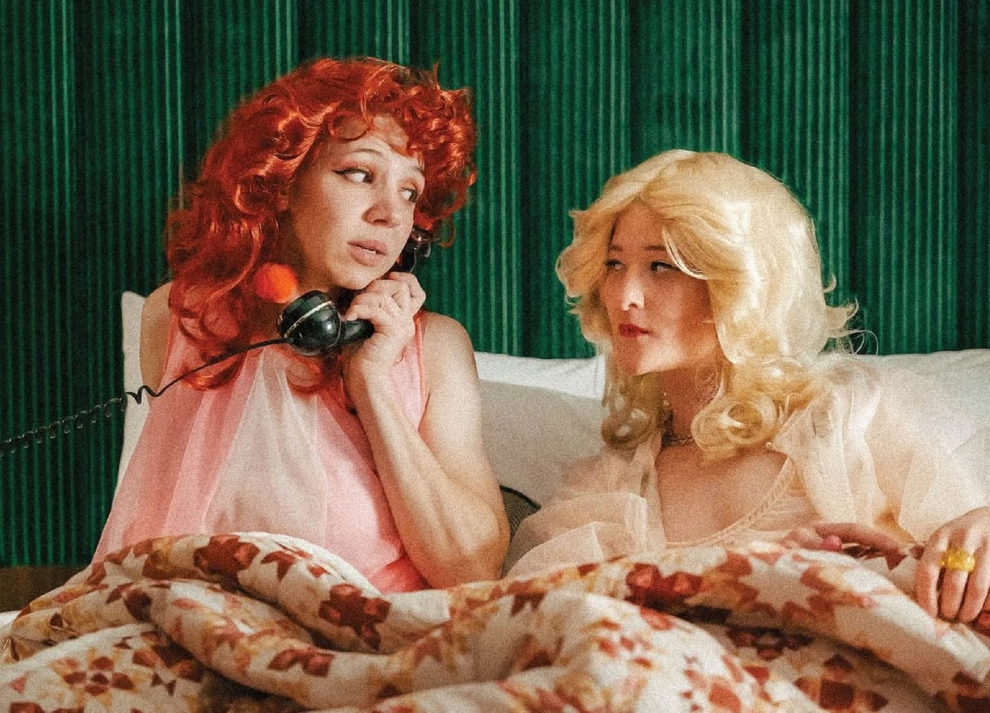 Girl, get over here! ☎️ It's time for @lostluck.co LAST day of the Lucky 7 Art Show! 💫🎲

Grab your pals, and head down to the Lucky 7 Artscape Lounge at @graduatehotels in downtown Eugene RIGHT NOW‼️There are themed photobooths with the amazing @te